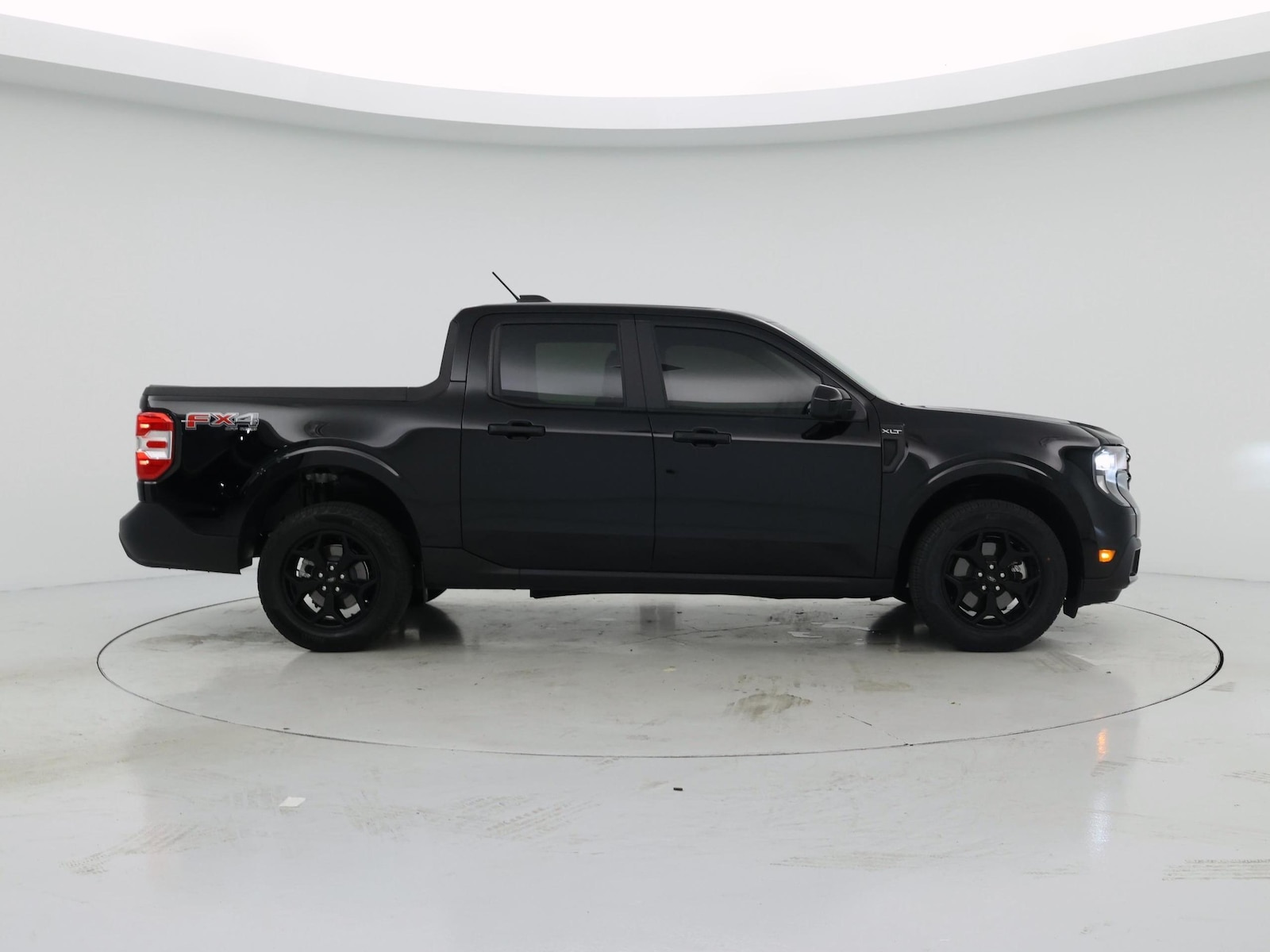 2025 Ford Maverick XLT - Photo 8