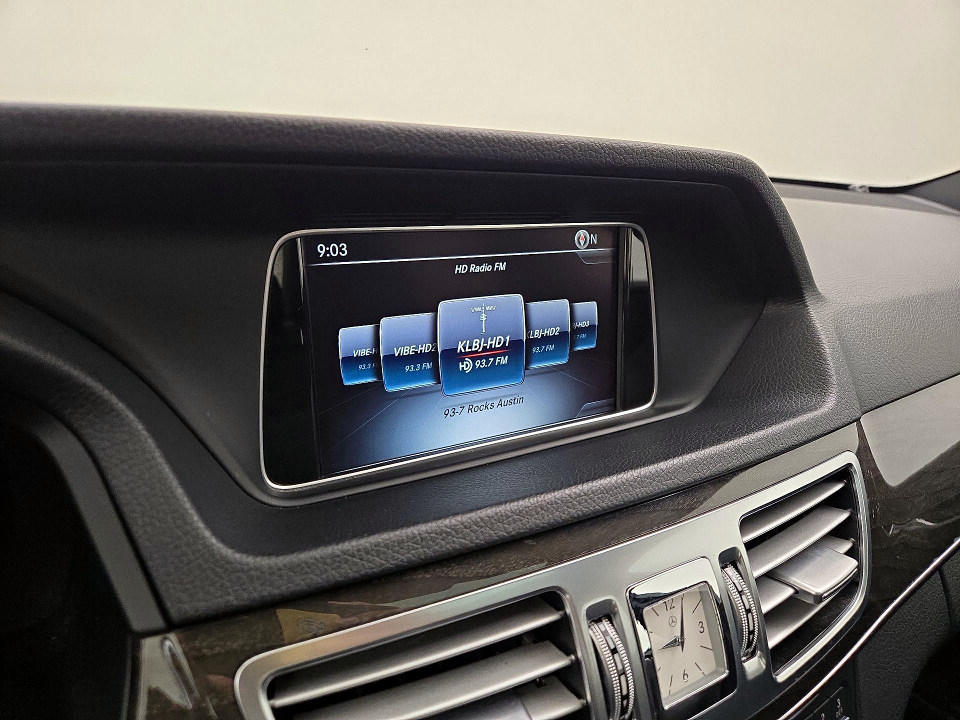 Thumbnail: 2016 Mercedes-Benz E-Class - 16