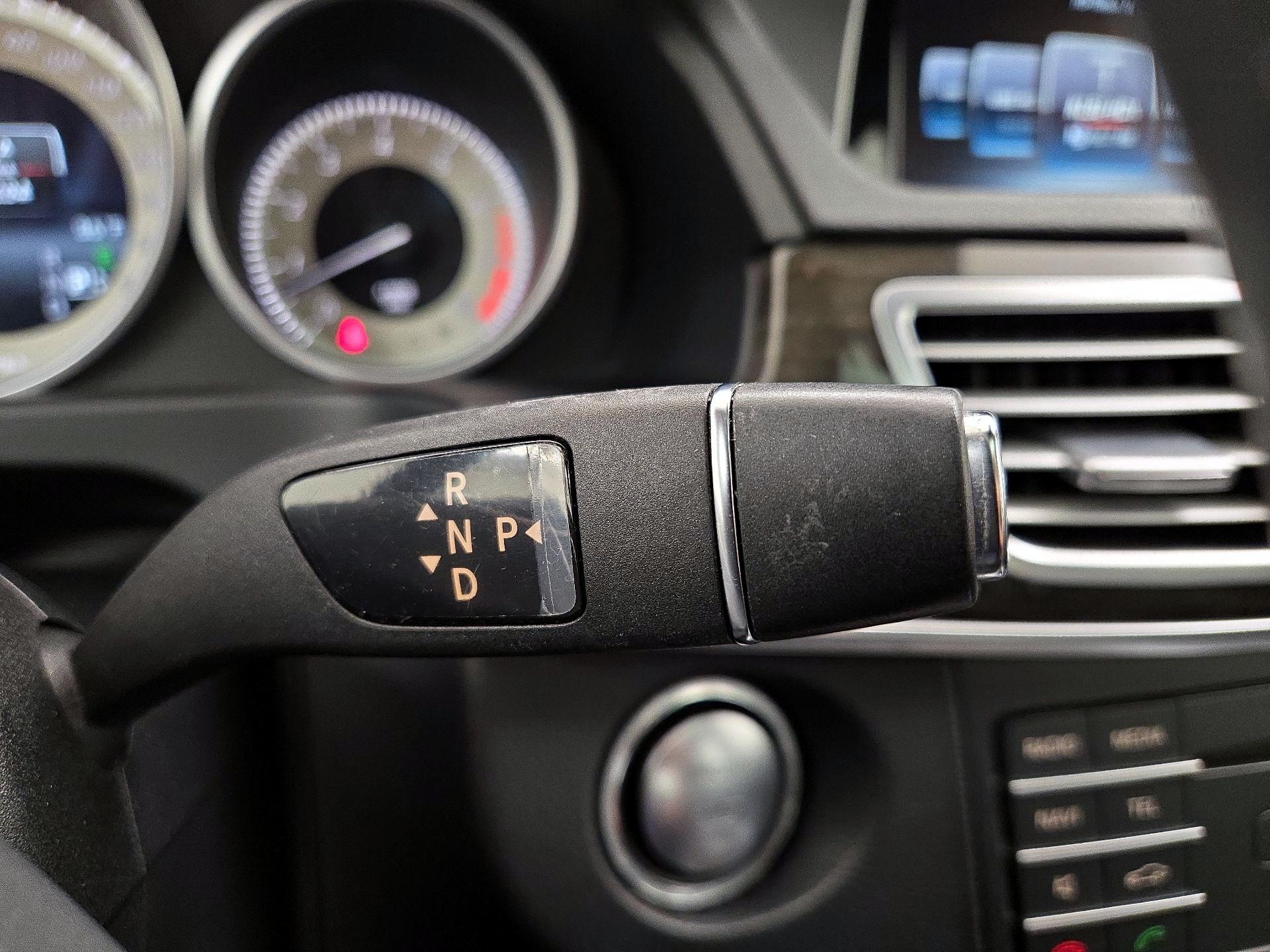 Thumbnail: 2016 Mercedes-Benz E-Class - 18