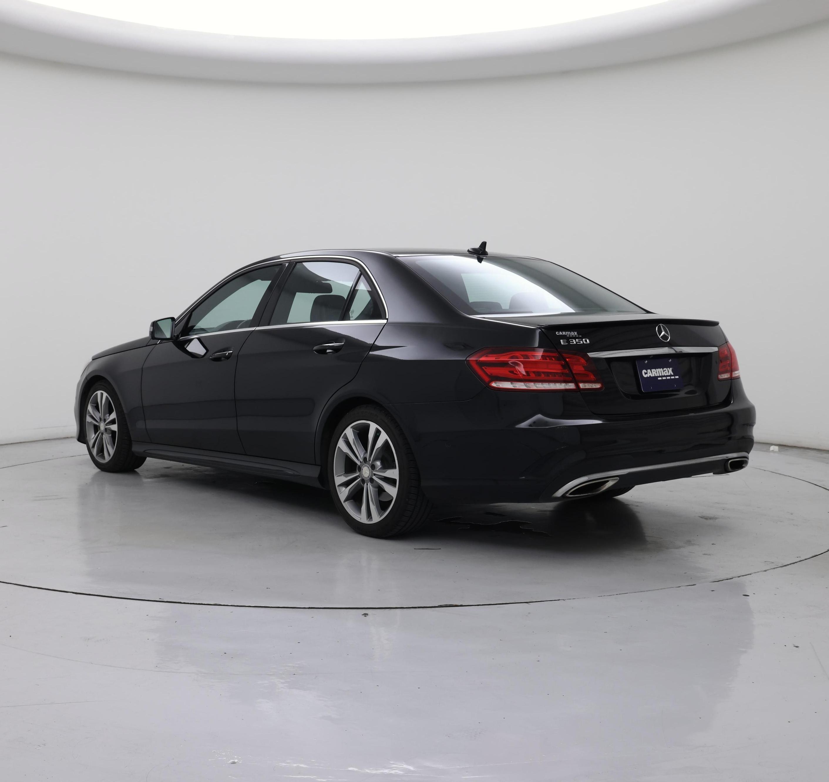 Thumbnail: 2016 Mercedes-Benz E-Class - 2