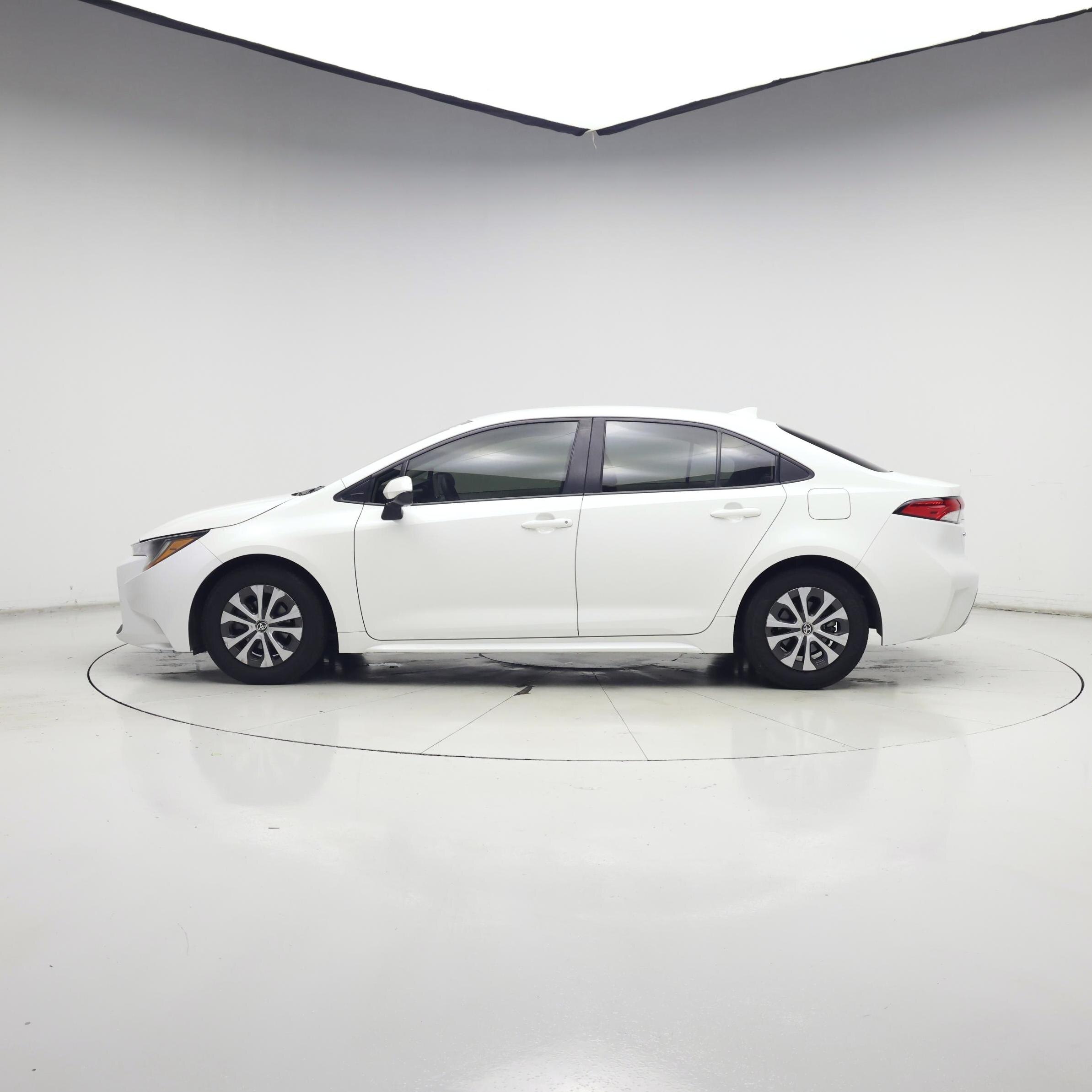 Thumbnail: 2022 Toyota Corolla - 3
