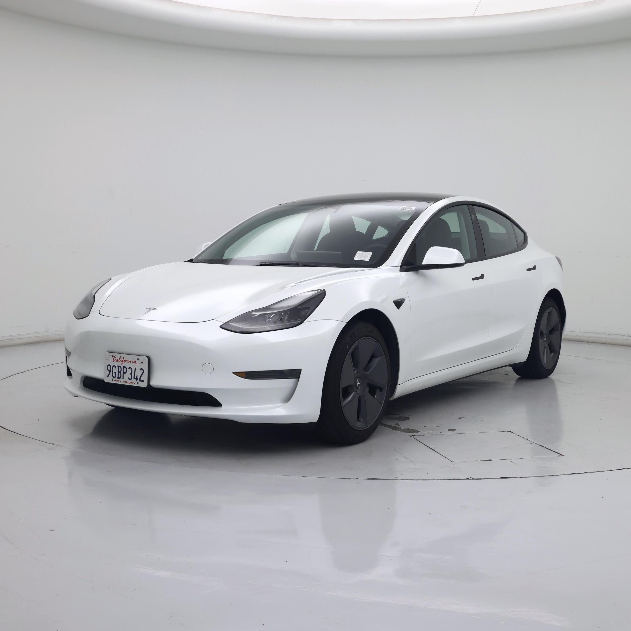 Thumbnail: 2023 Tesla Model 3 - 4