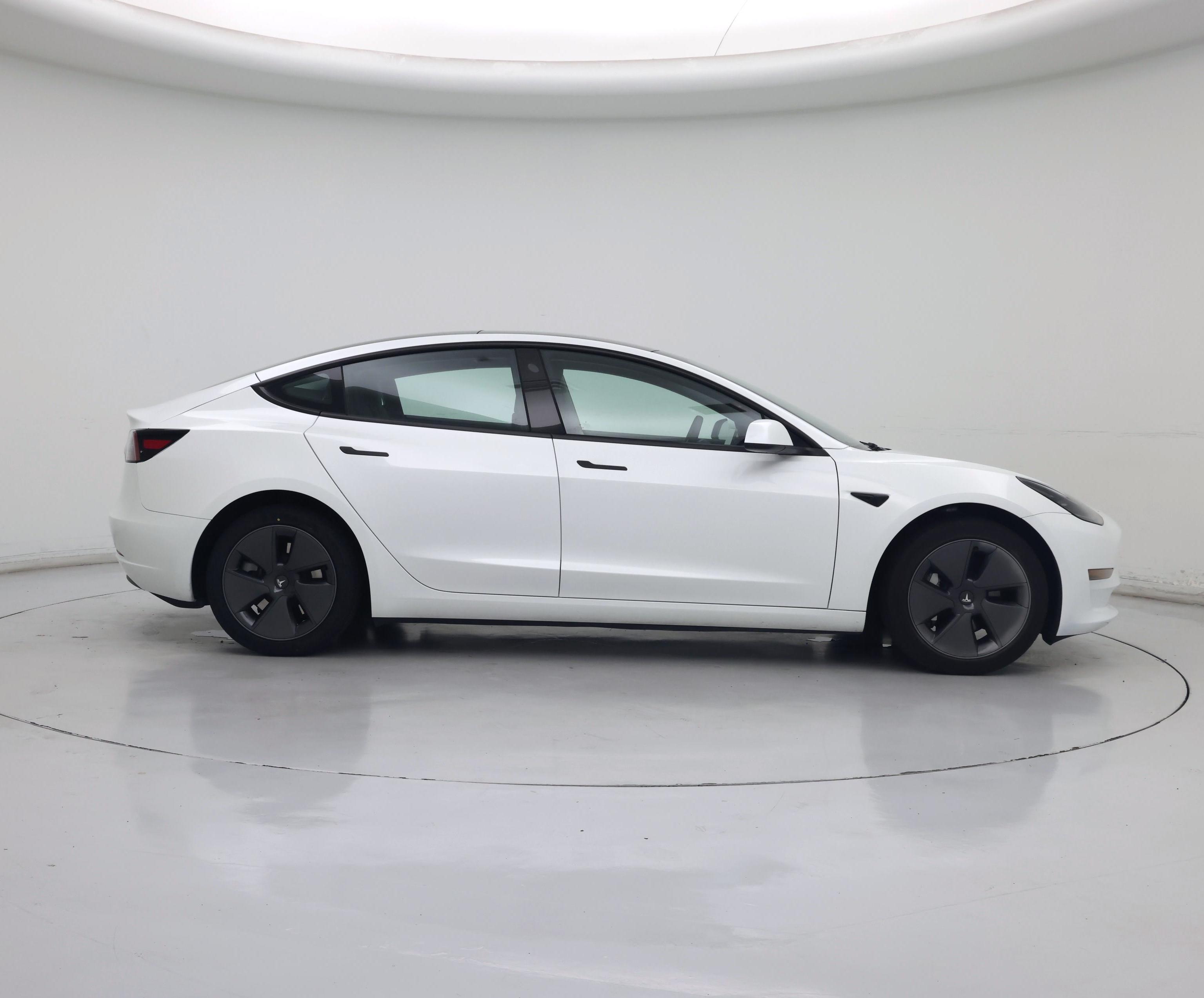 Thumbnail: 2023 Tesla Model 3 - 7
