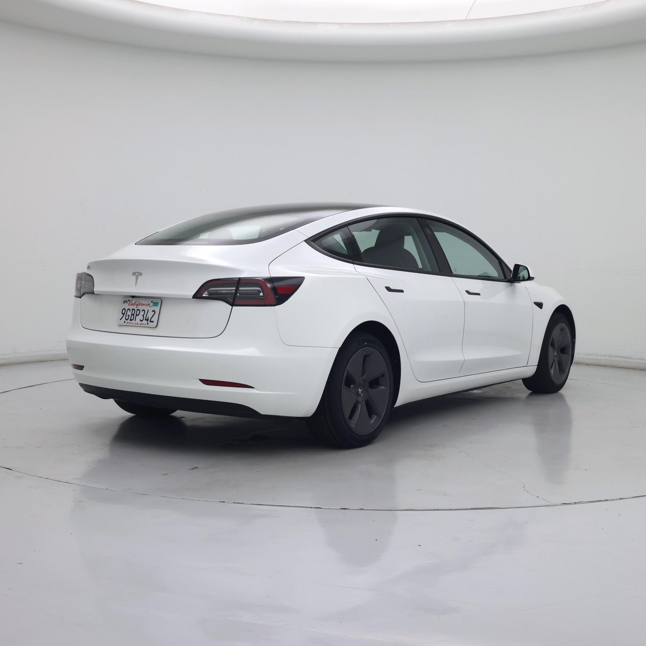 Thumbnail: 2023 Tesla Model 3 - 8