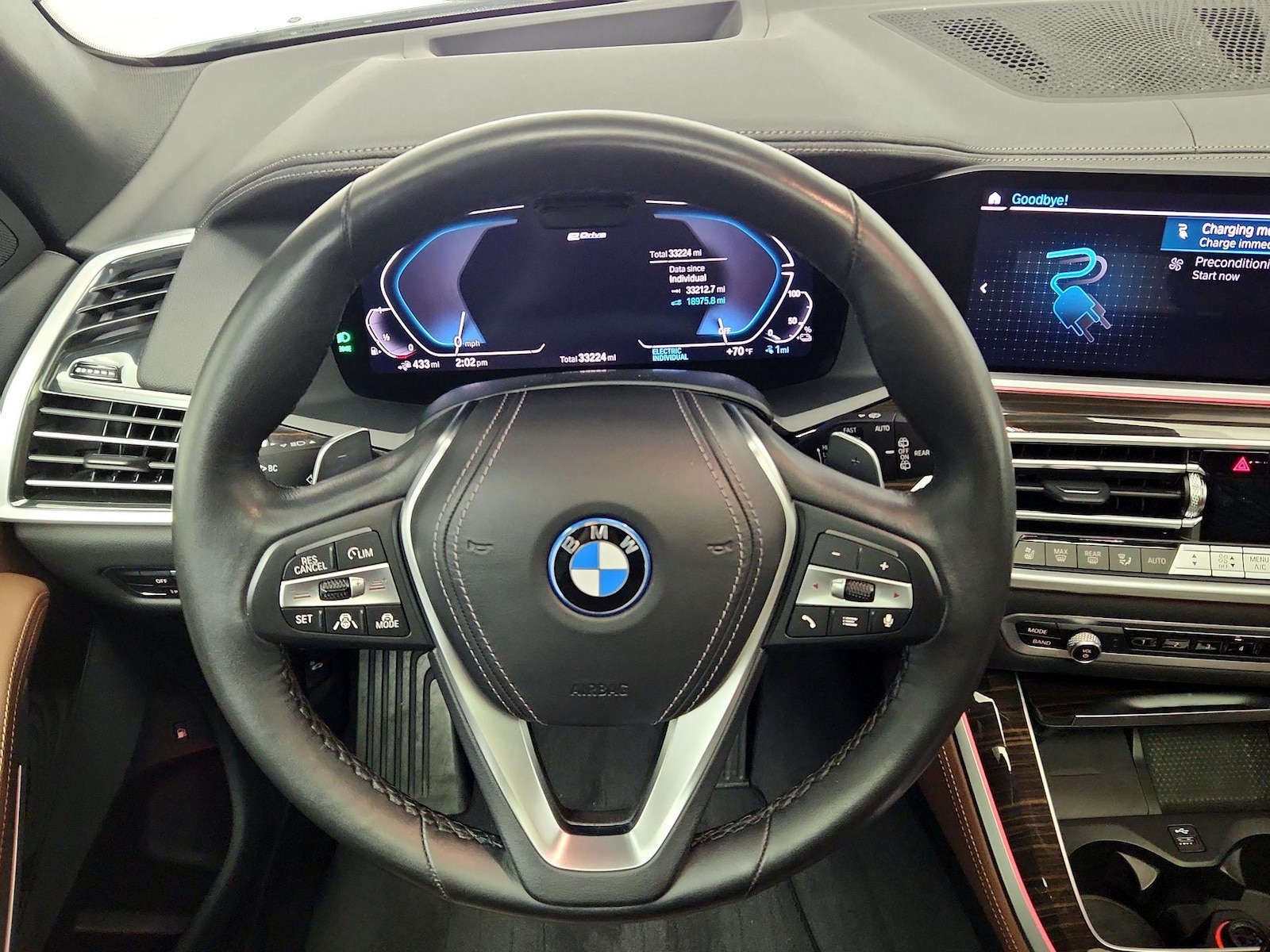 2022 BMW X5 45e - Photo 11