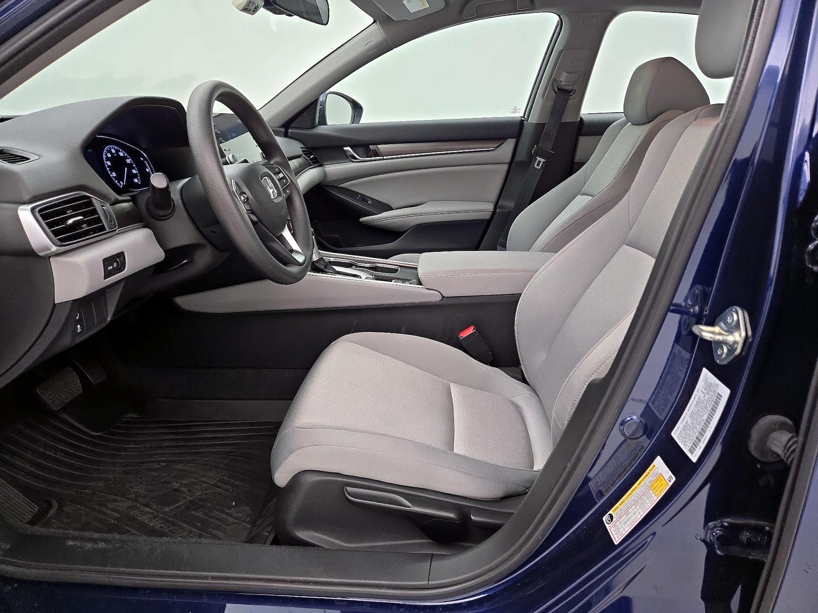 2020 Honda Accord LX - Photo 12