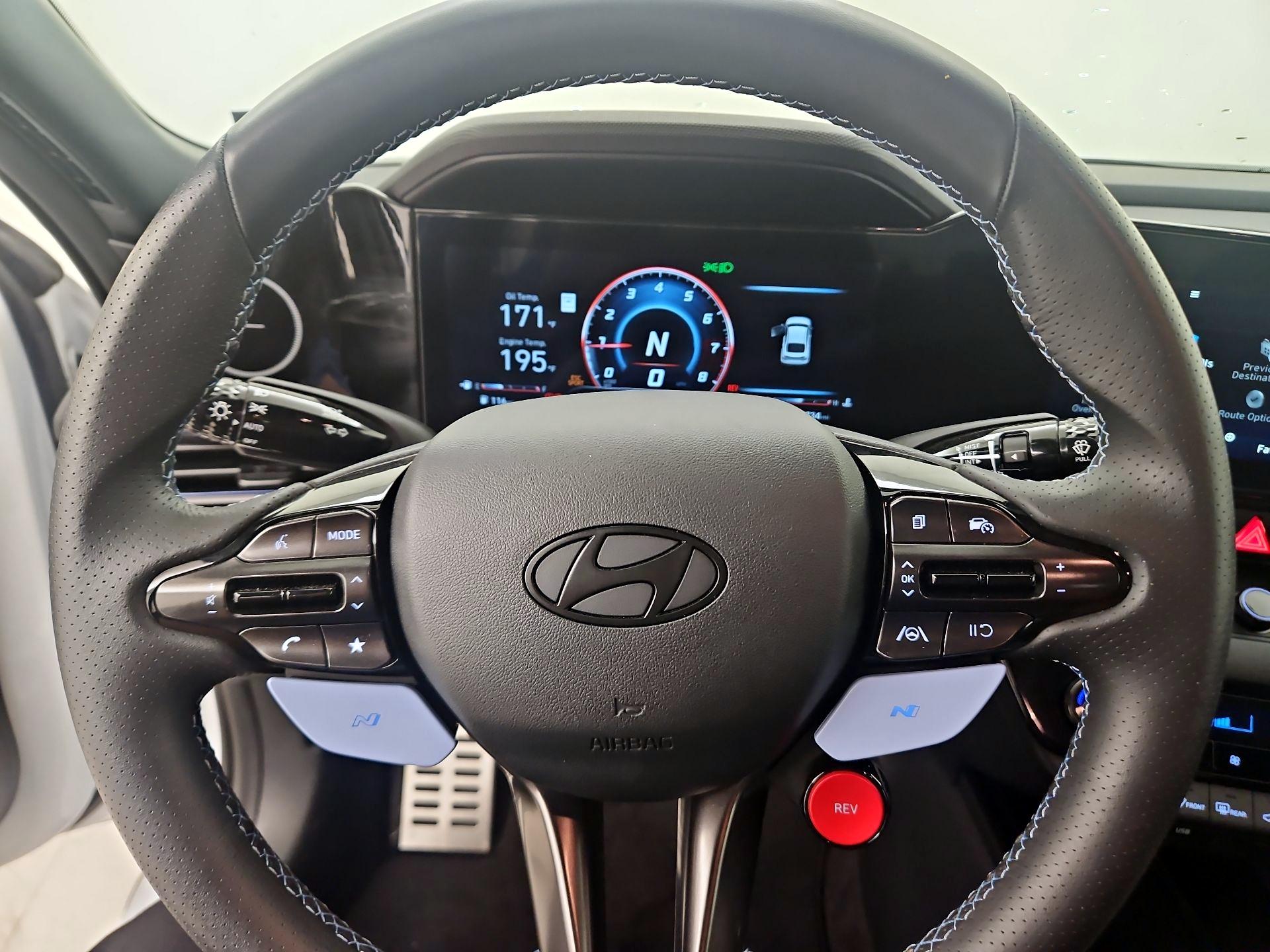 Thumbnail: 2025 Hyundai Elantra - 10