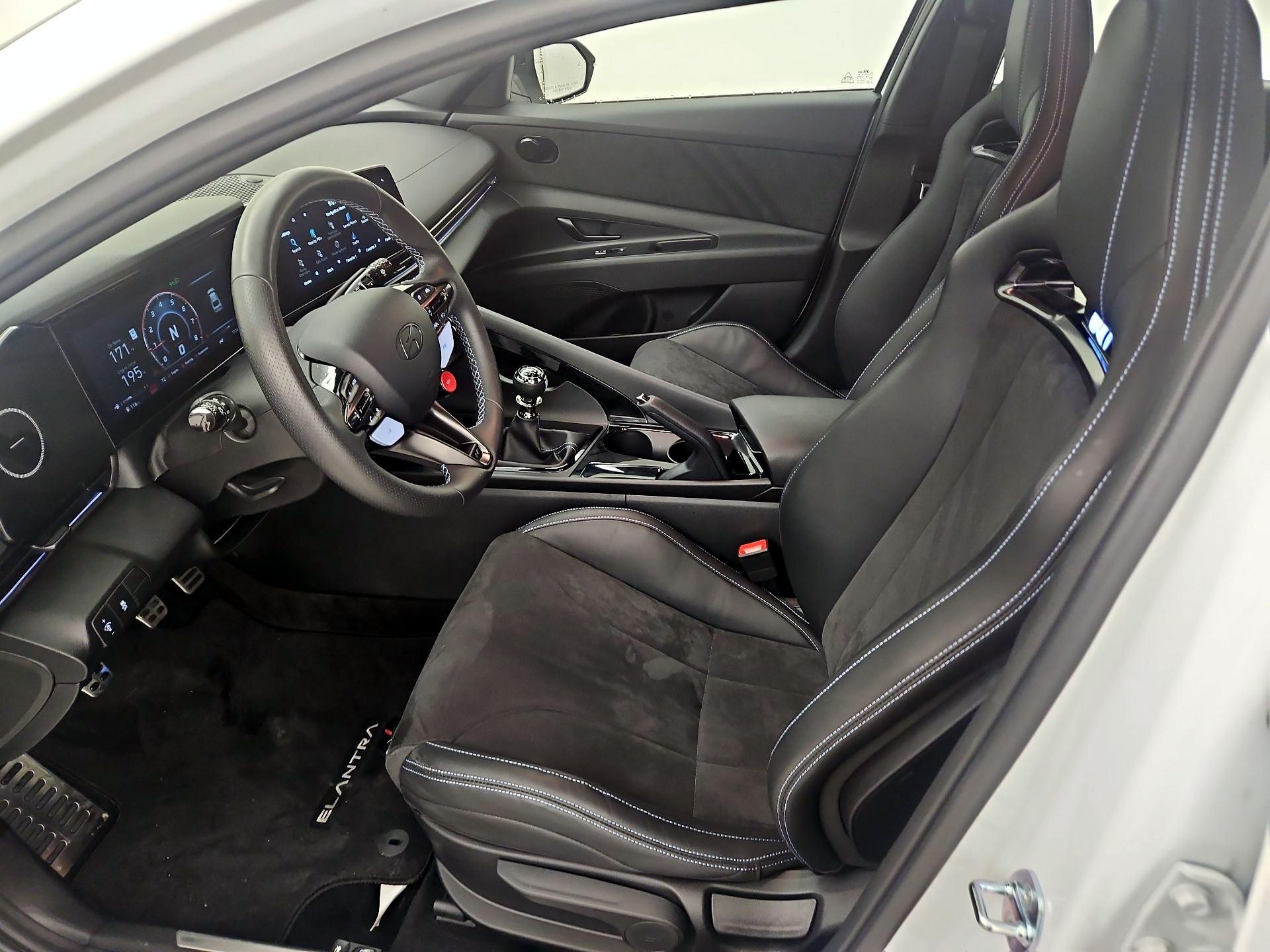 Thumbnail: 2025 Hyundai Elantra - 11