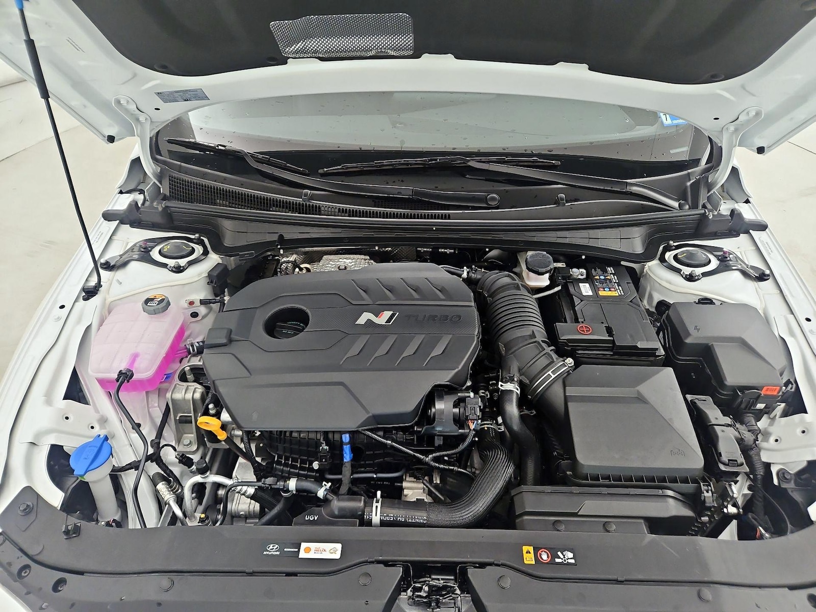 2025 Hyundai Elantra N - Photo 23