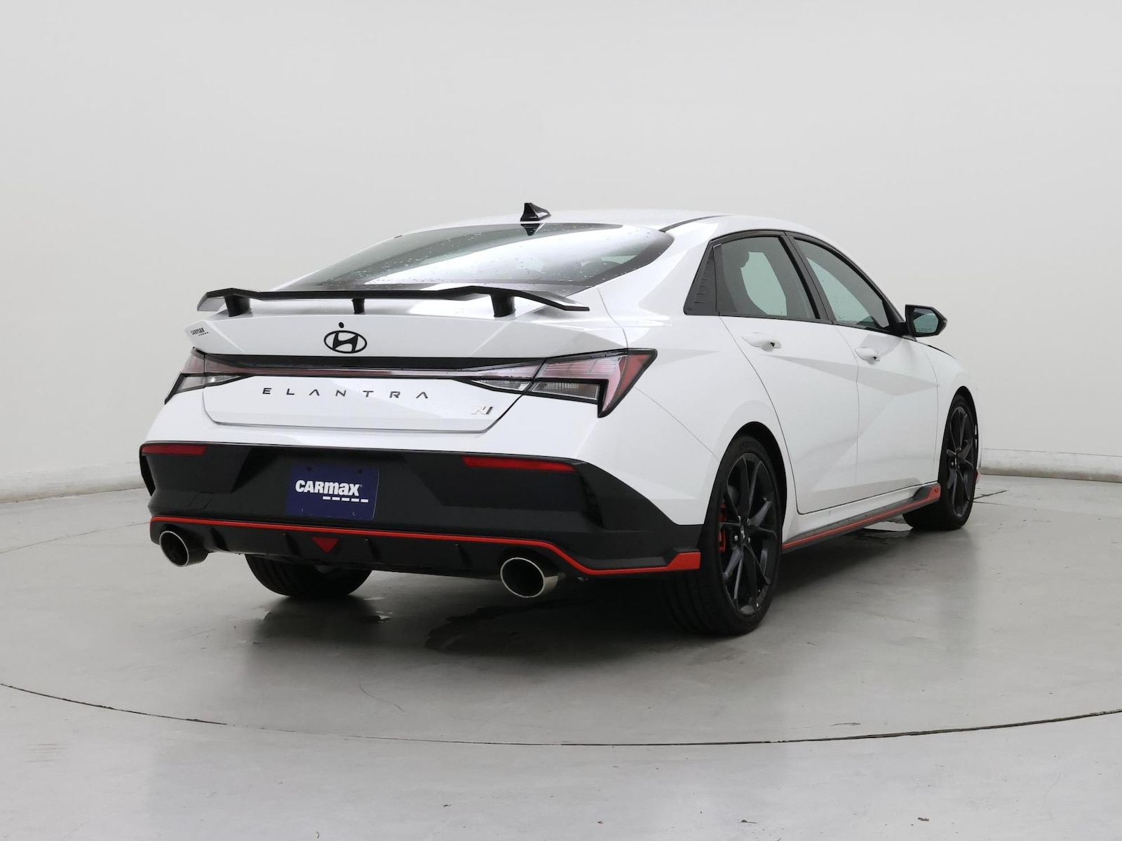 2025 Hyundai Elantra N - Photo 9
