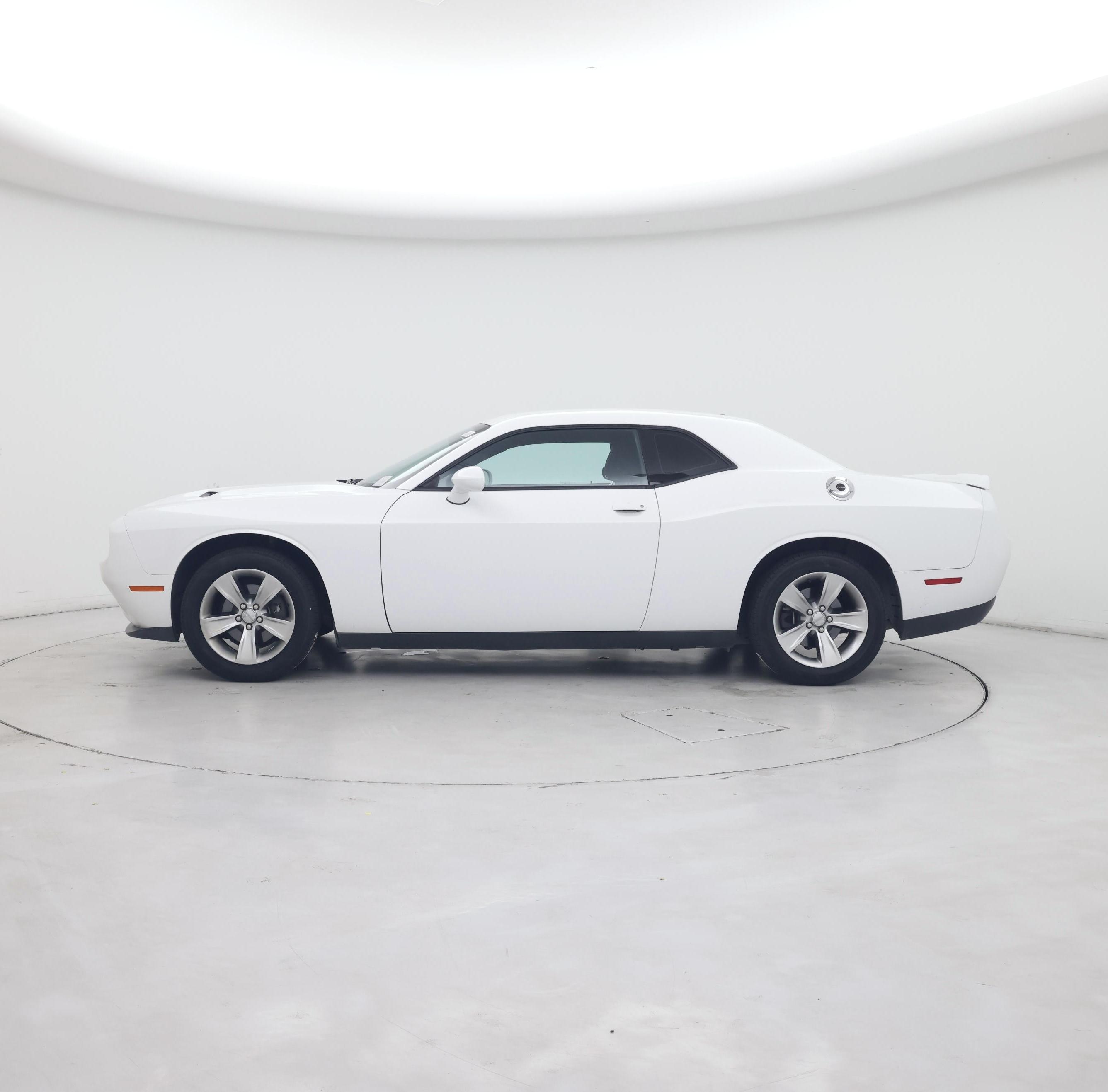 Thumbnail: 2018 Dodge Challenger - 3