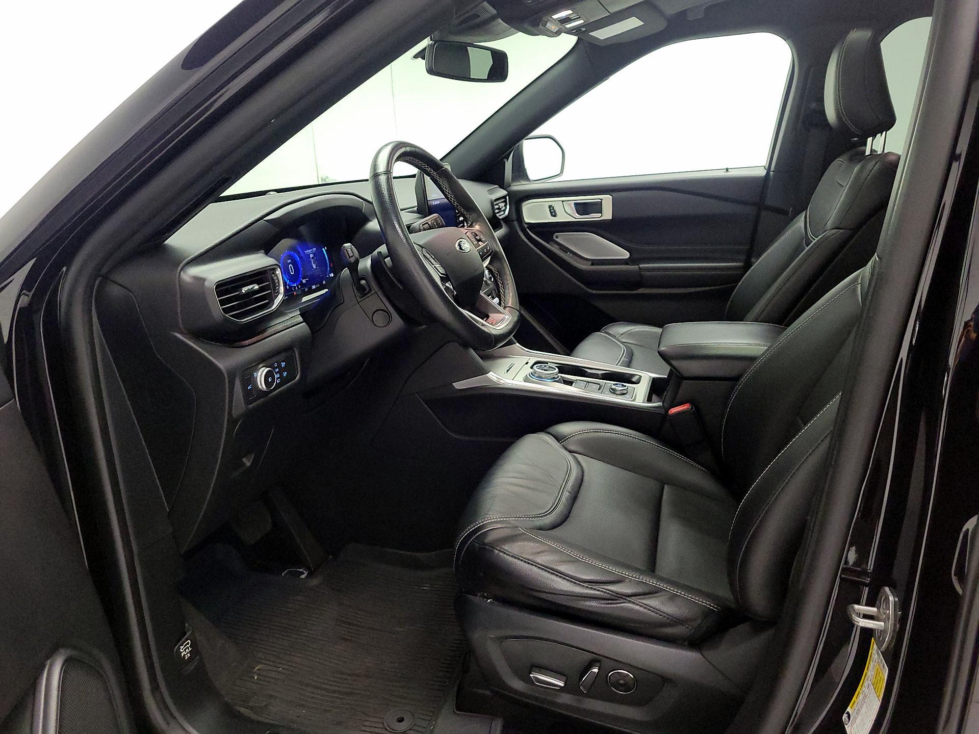 Thumbnail: 2020 Ford Explorer - 11