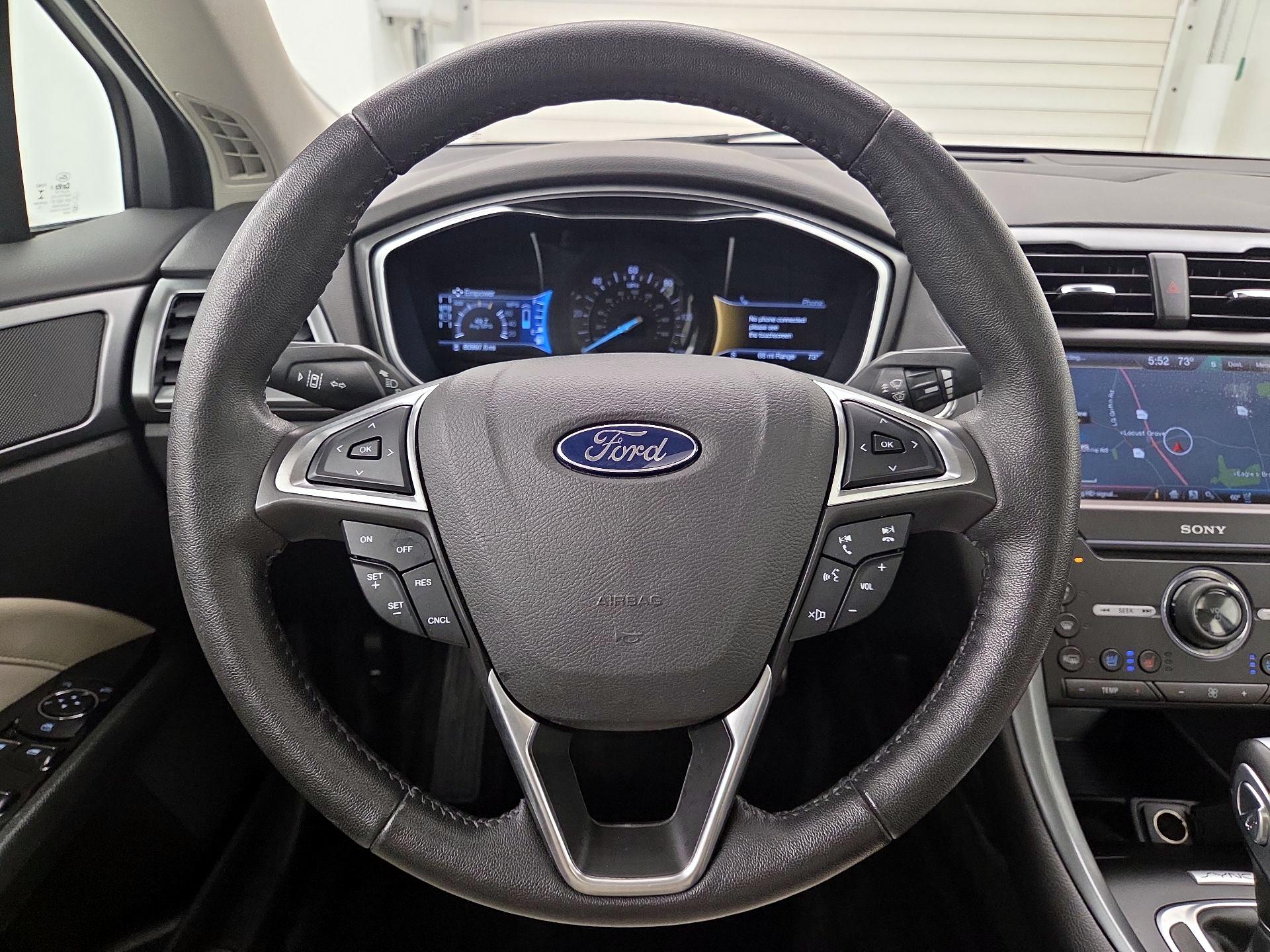Thumbnail: 2016 Ford Fusion - 10