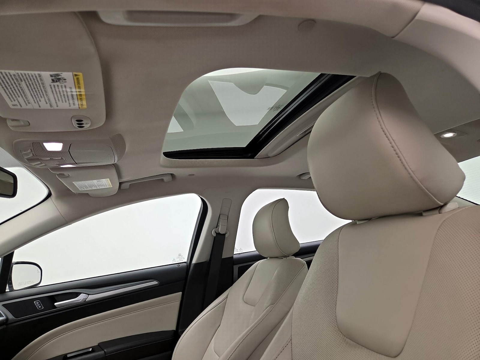 Sunroof(s) & Overhead Airbags