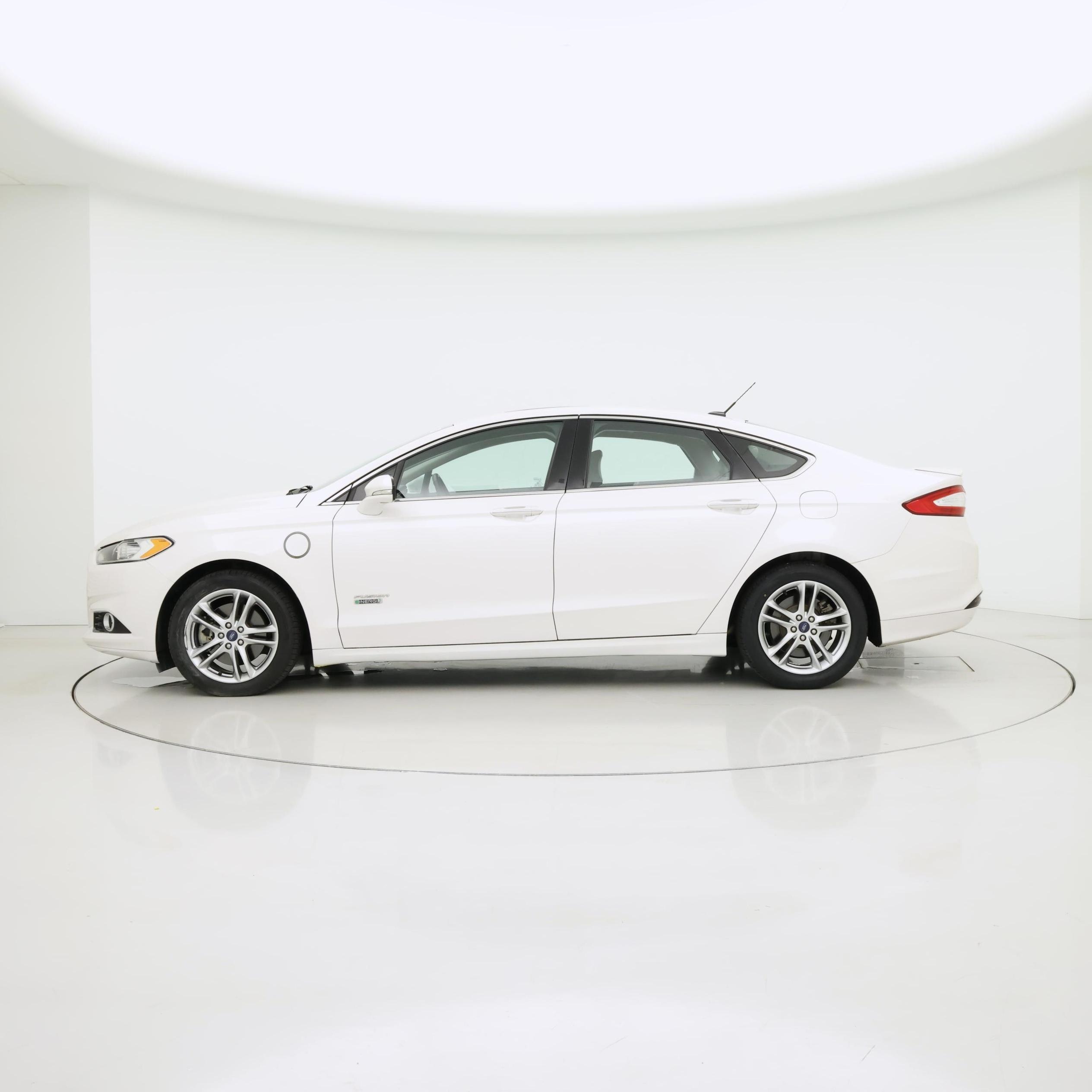 Thumbnail: 2016 Ford Fusion - 3