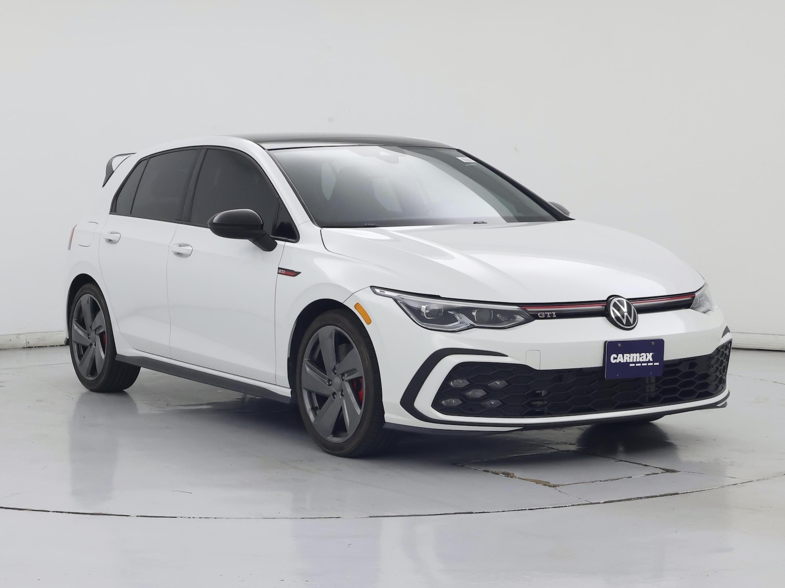 2022 Volkswagen Golf GTI SE - Photo 2