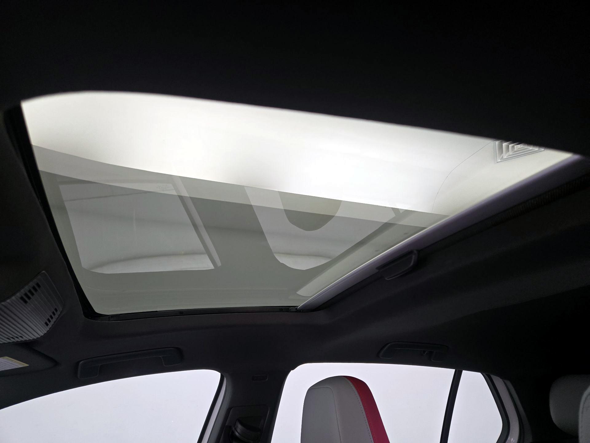 Thumbnail: 2022 Volkswagen Golf - 20