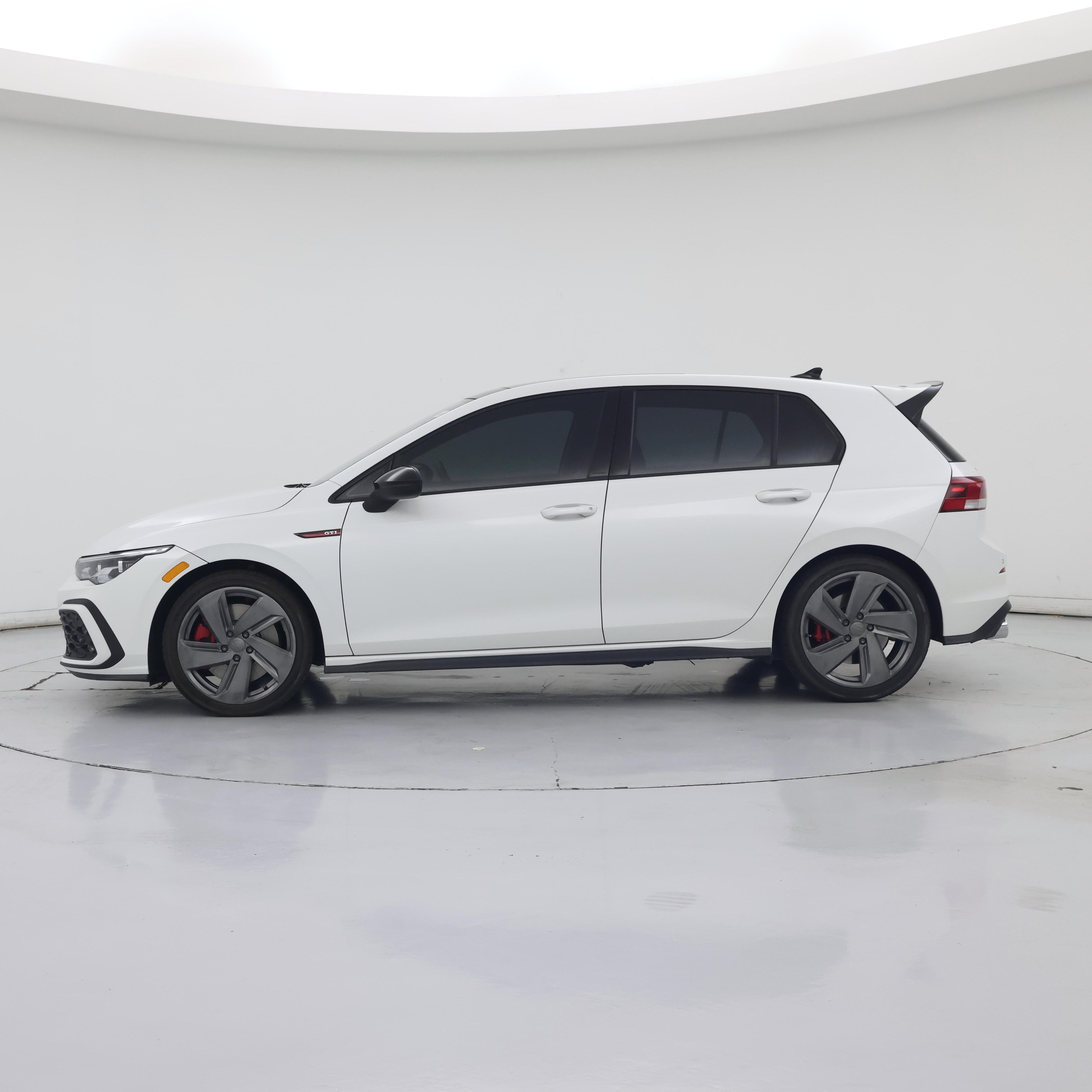 Thumbnail: 2022 Volkswagen Golf - 3
