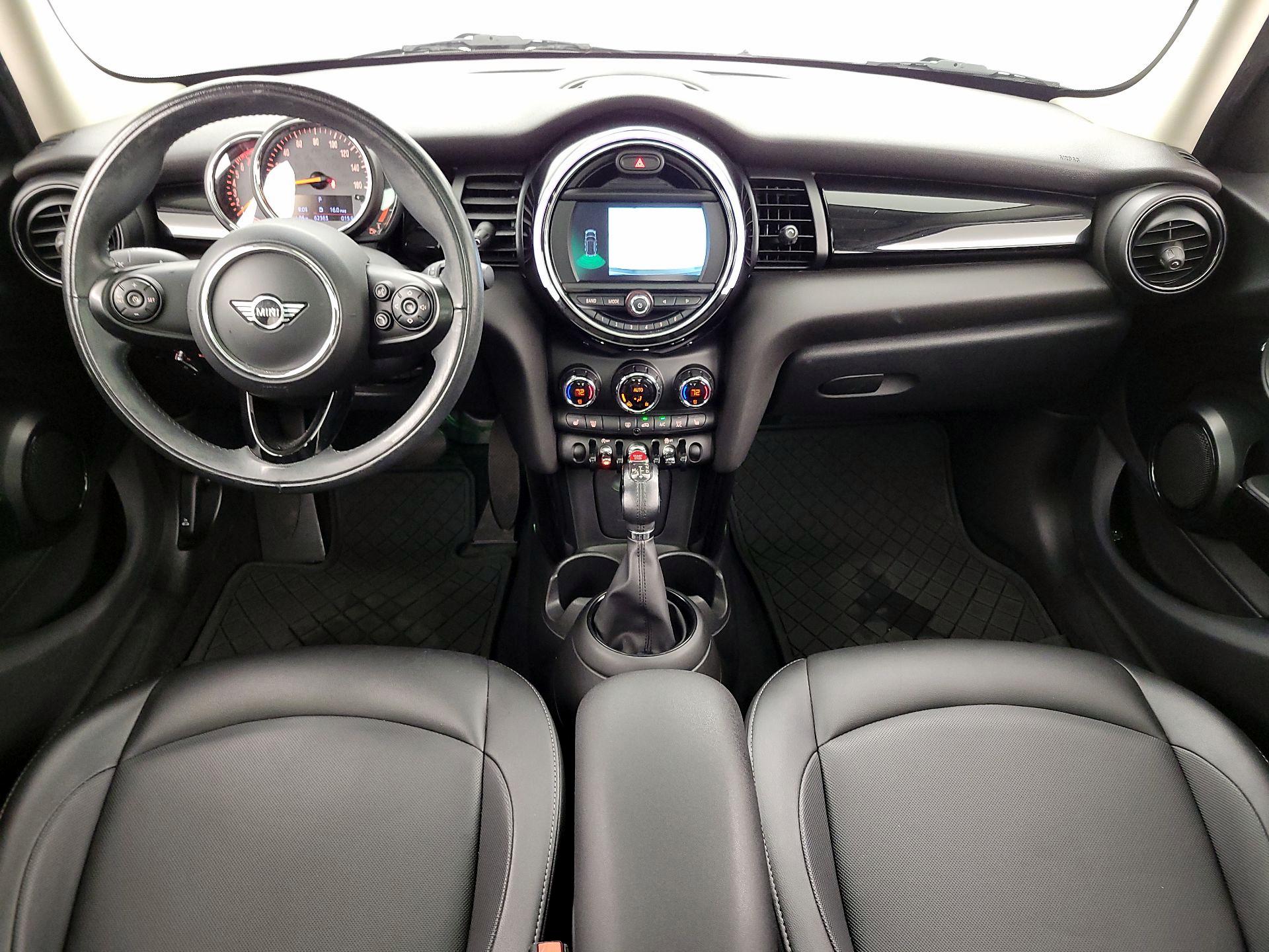 Thumbnail: 2019 MINI Cooper Hardtop - 9