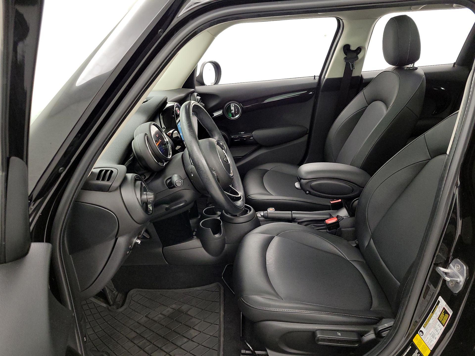 Thumbnail: 2019 MINI Cooper Hardtop - 11