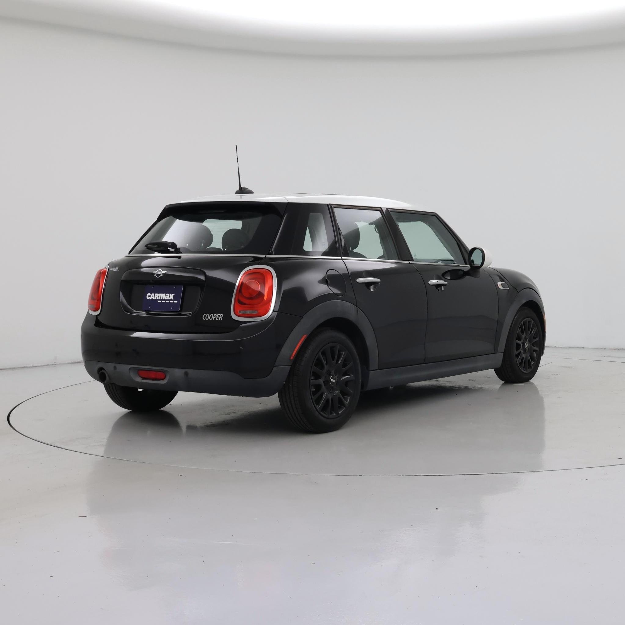 Thumbnail: 2019 MINI Cooper Hardtop - 8