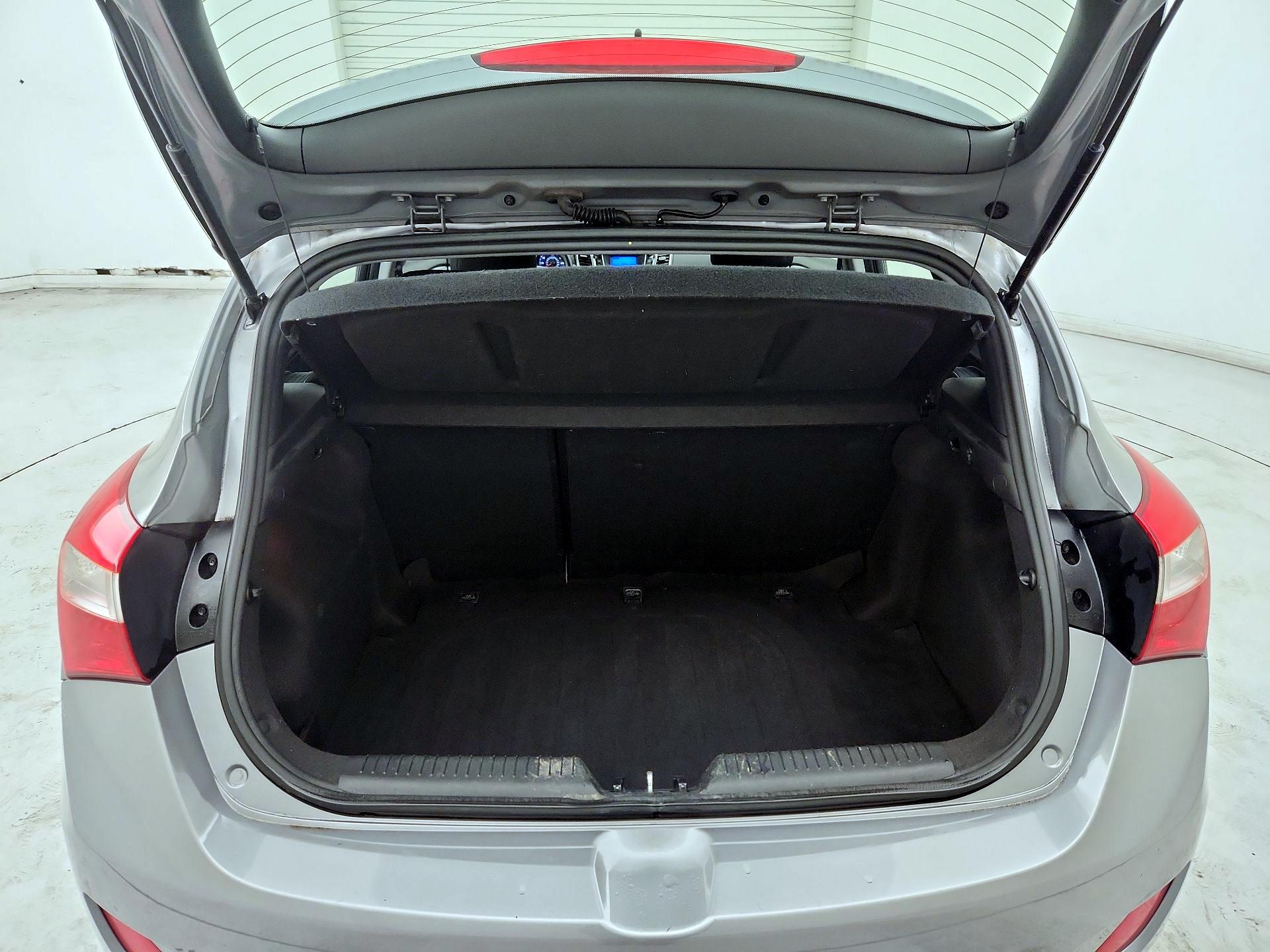 Thumbnail: 2014 Hyundai Elantra - 19