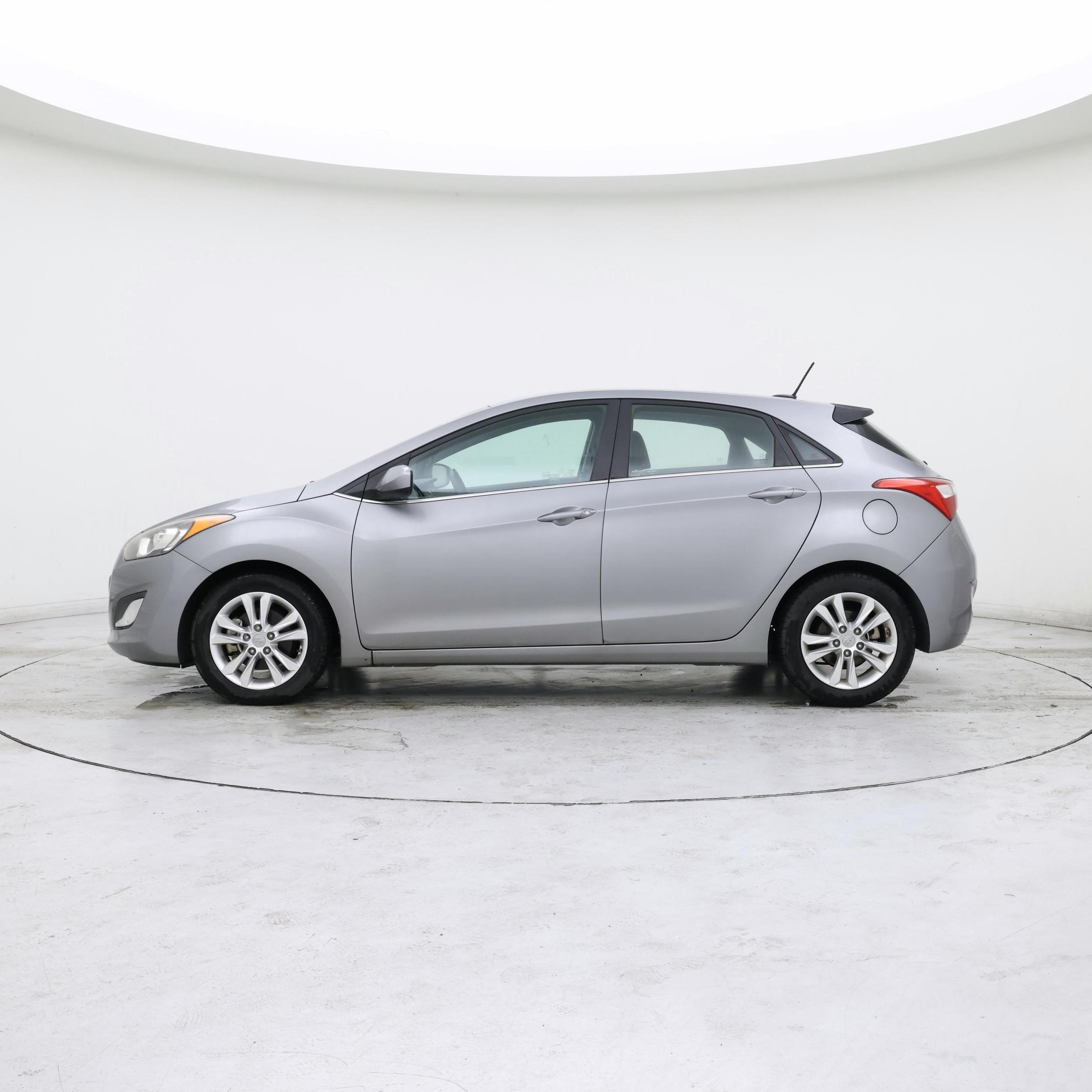 Thumbnail: 2014 Hyundai Elantra - 3