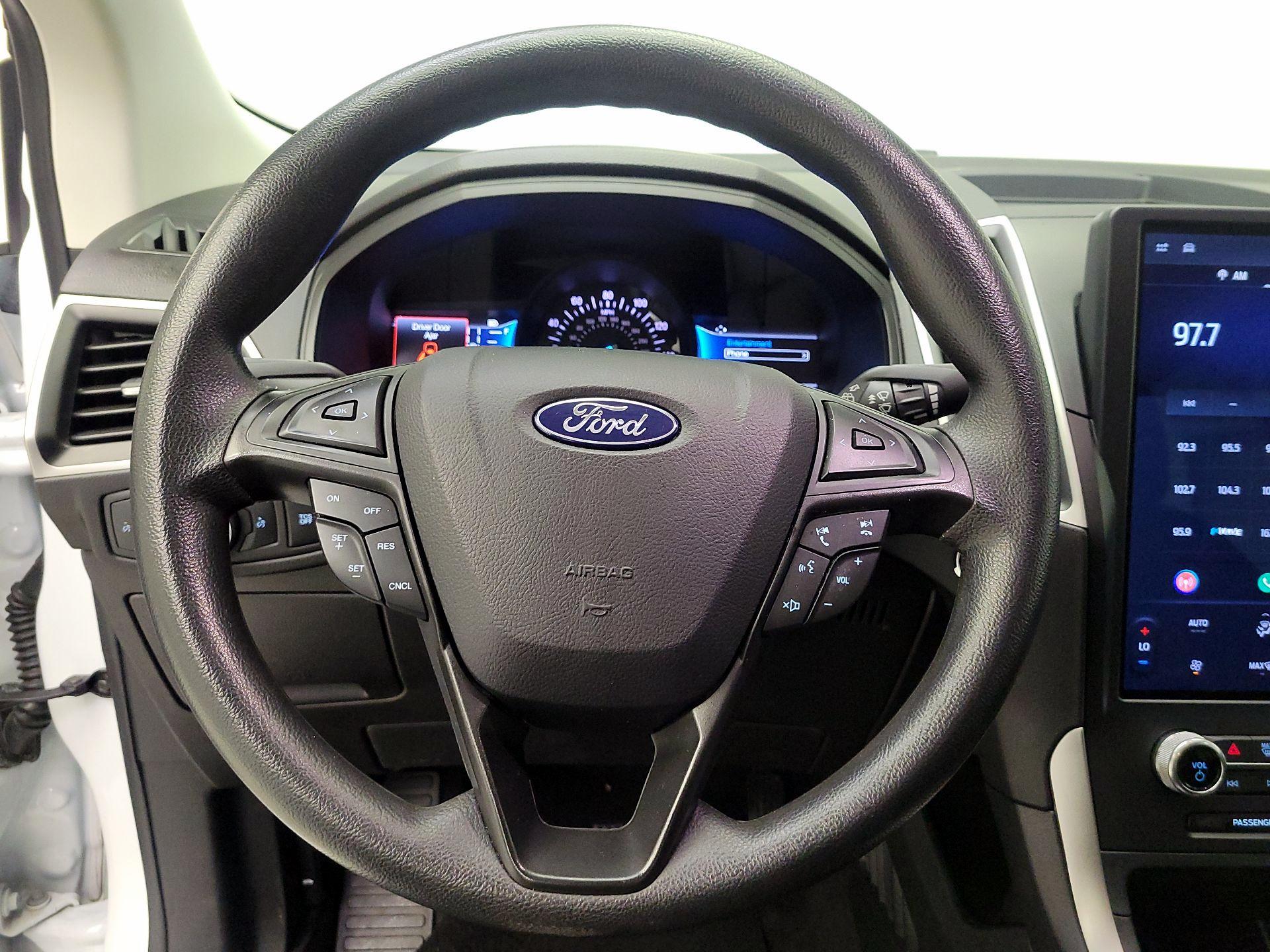 Thumbnail: 2022 Ford Edge - 10