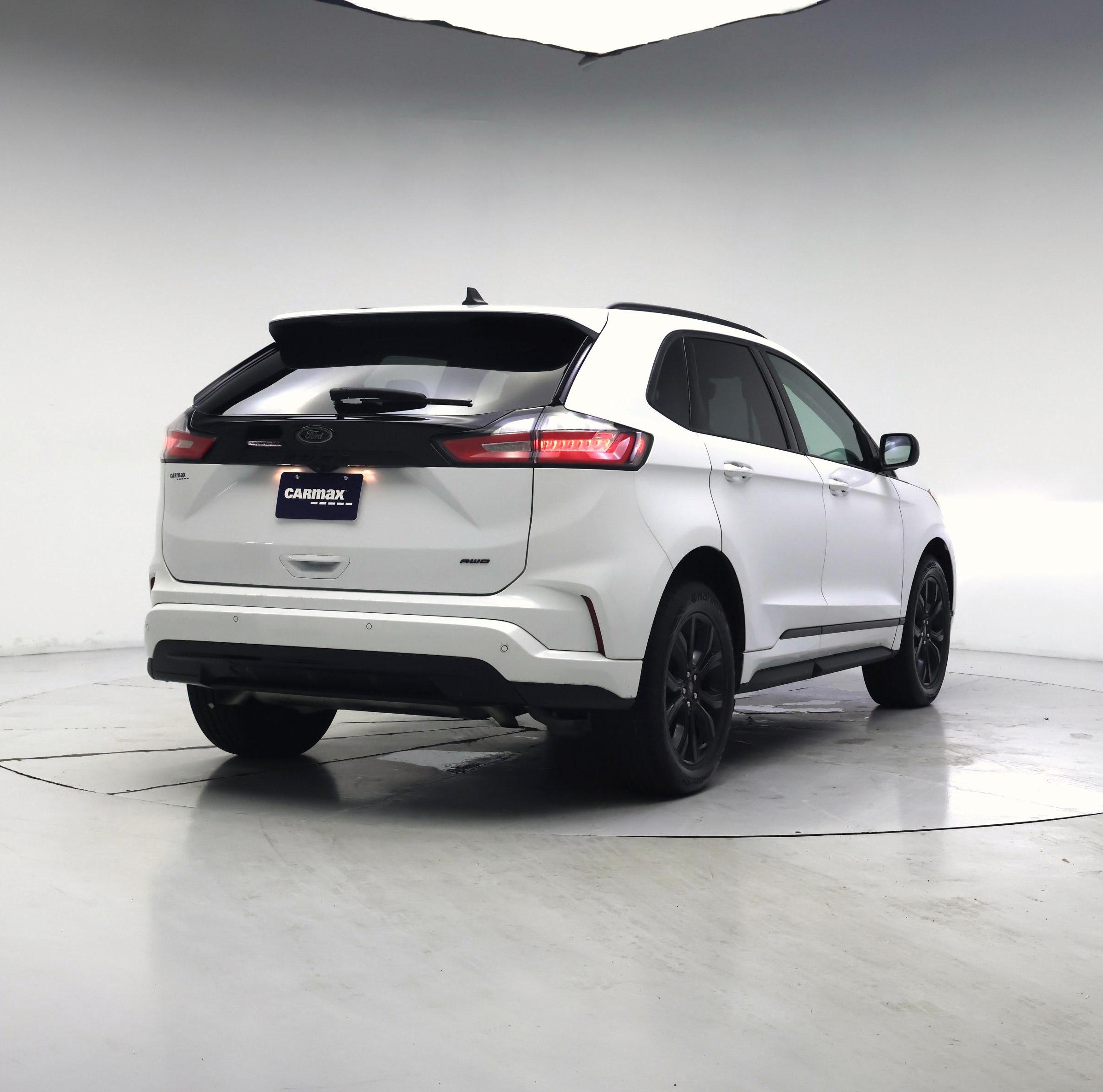 Thumbnail: 2022 Ford Edge - 8
