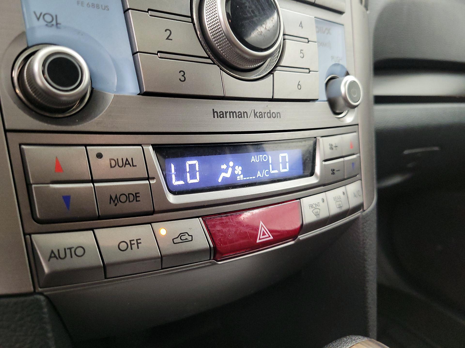 Thumbnail: 2014 Subaru Outback - 14