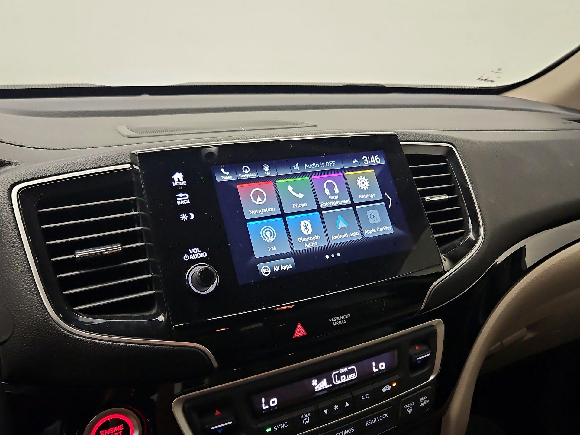 Thumbnail: 2019 Honda Pilot - 14