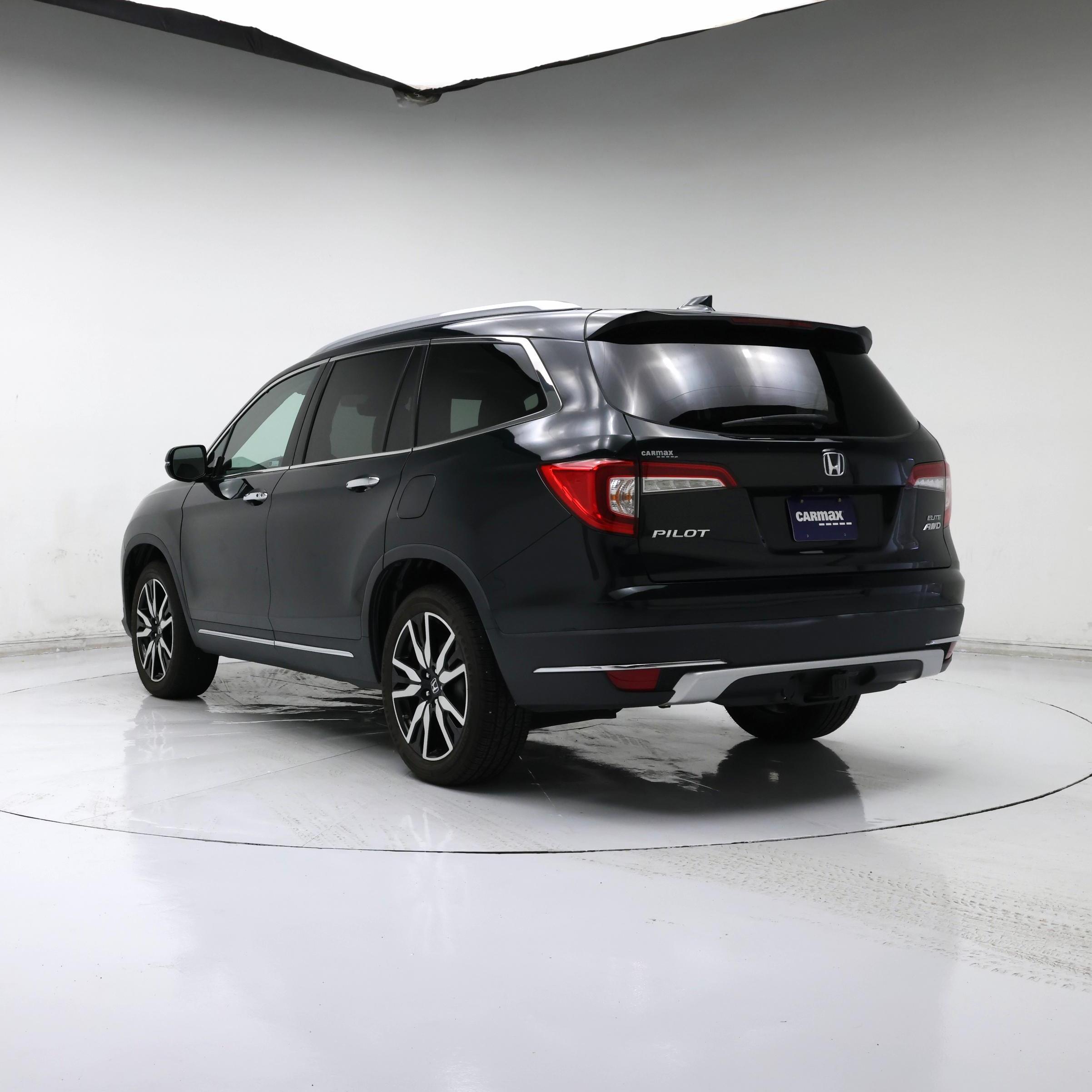 Thumbnail: 2019 Honda Pilot - 2