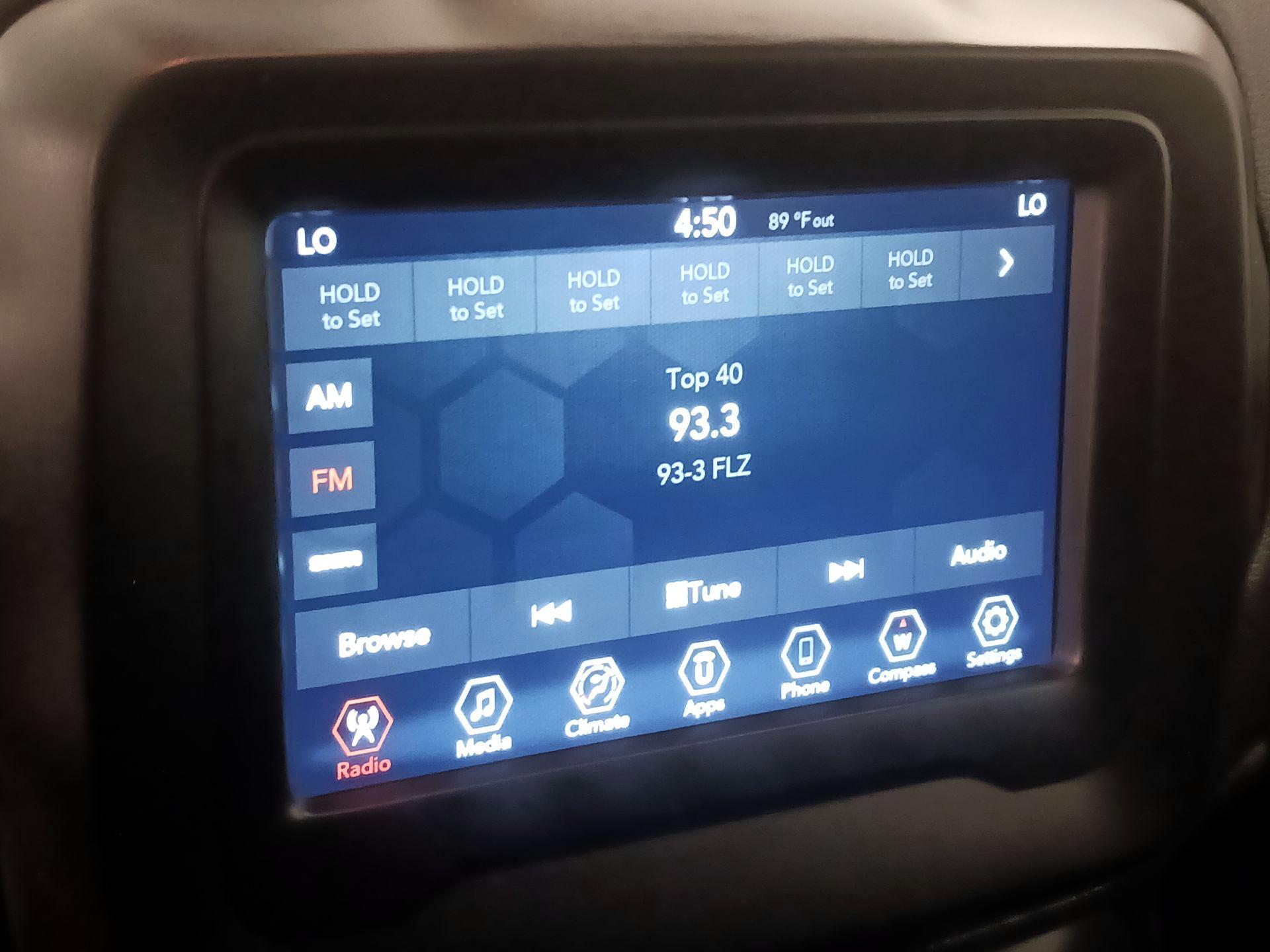 Thumbnail: 2021 Jeep Renegade - 15