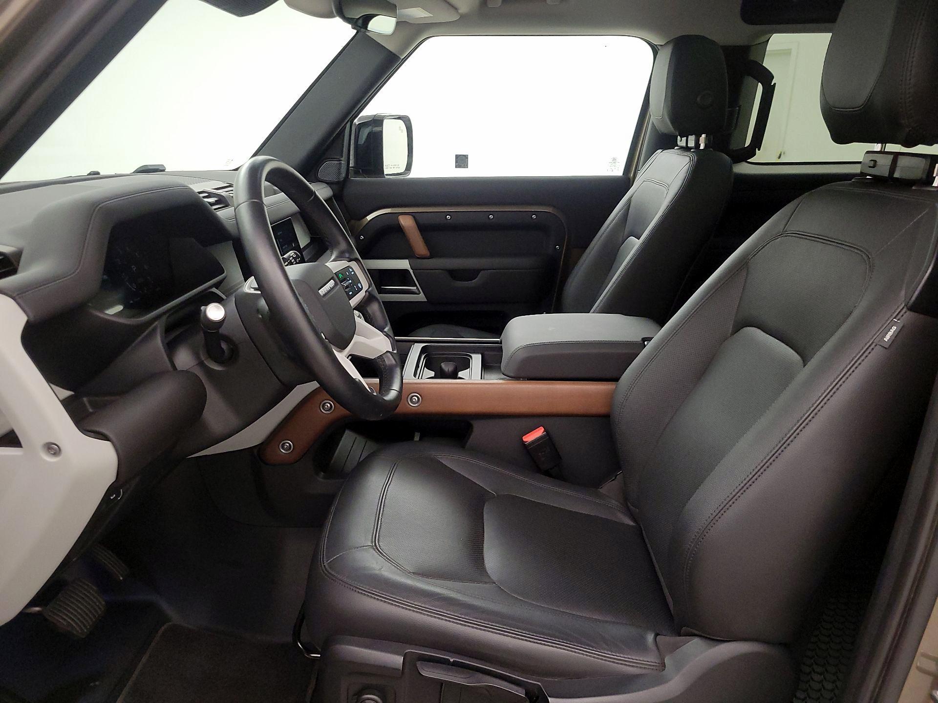 Thumbnail: 2024 Land Rover Defender - 11