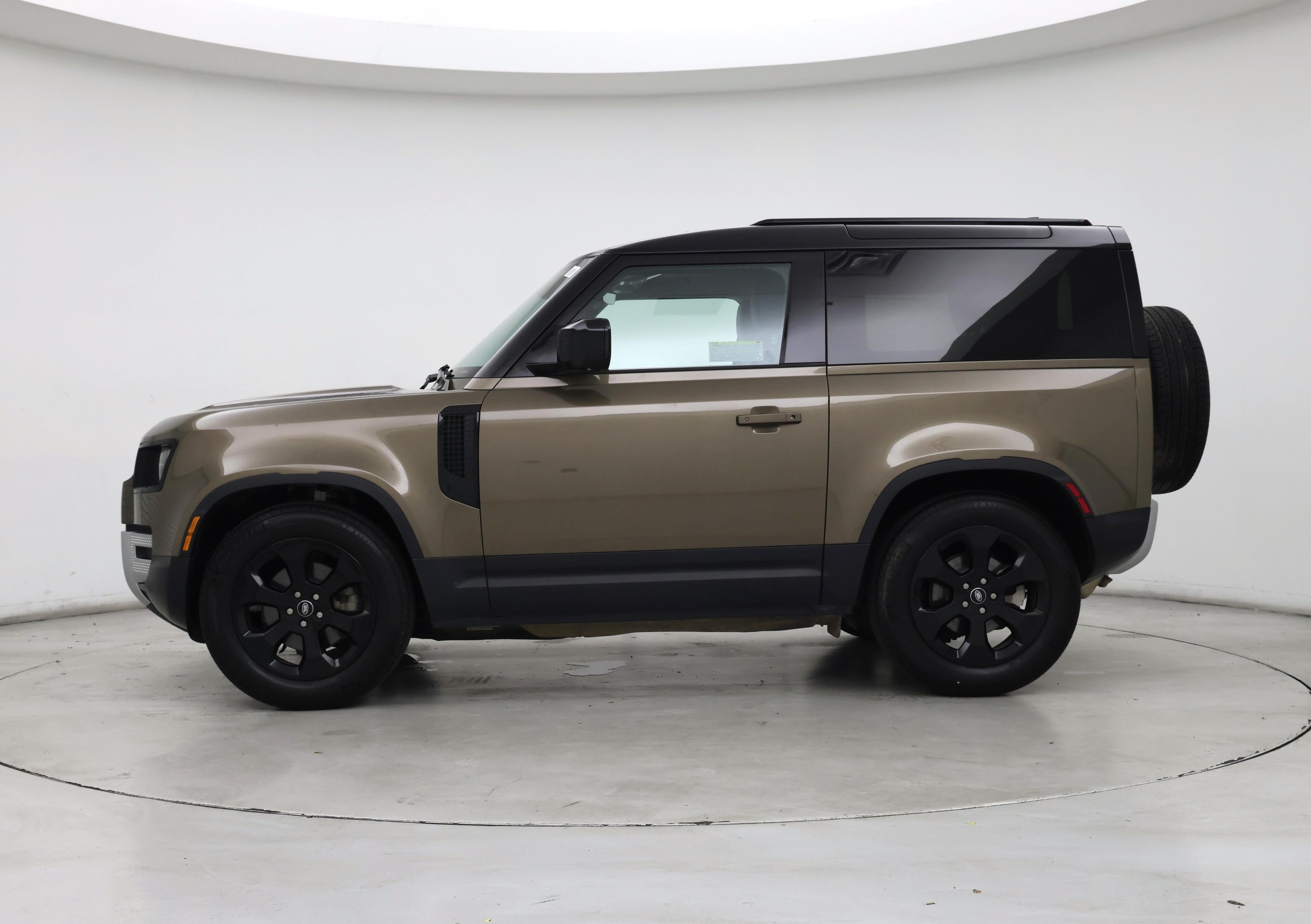 Thumbnail: 2024 Land Rover Defender - 3