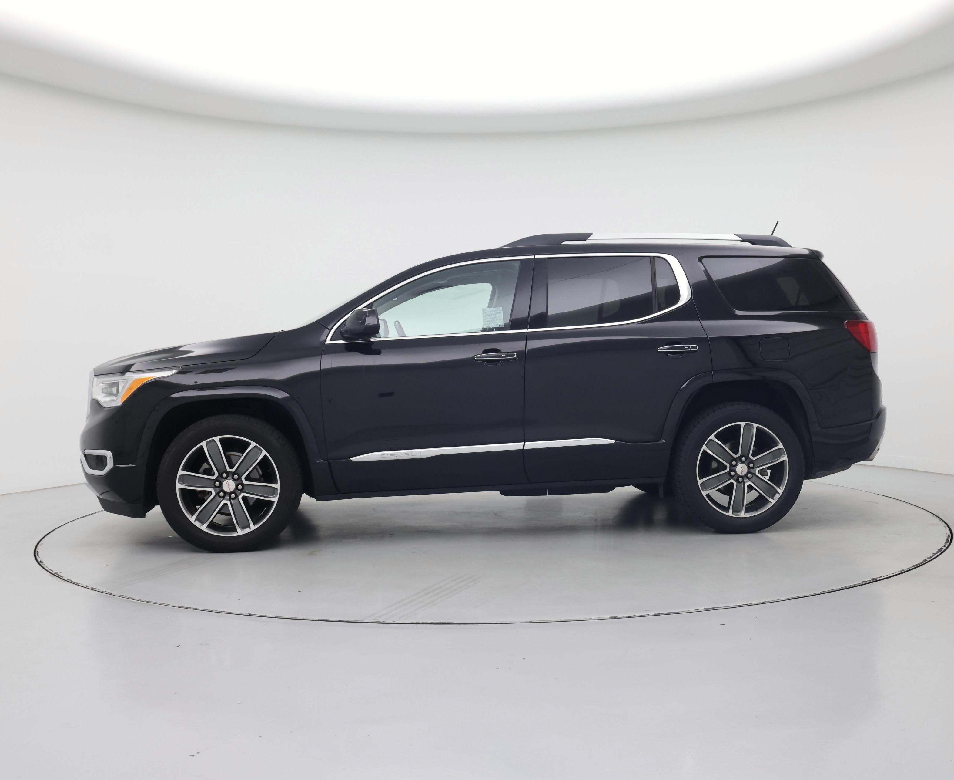 Thumbnail: 2019 GMC Acadia - 3