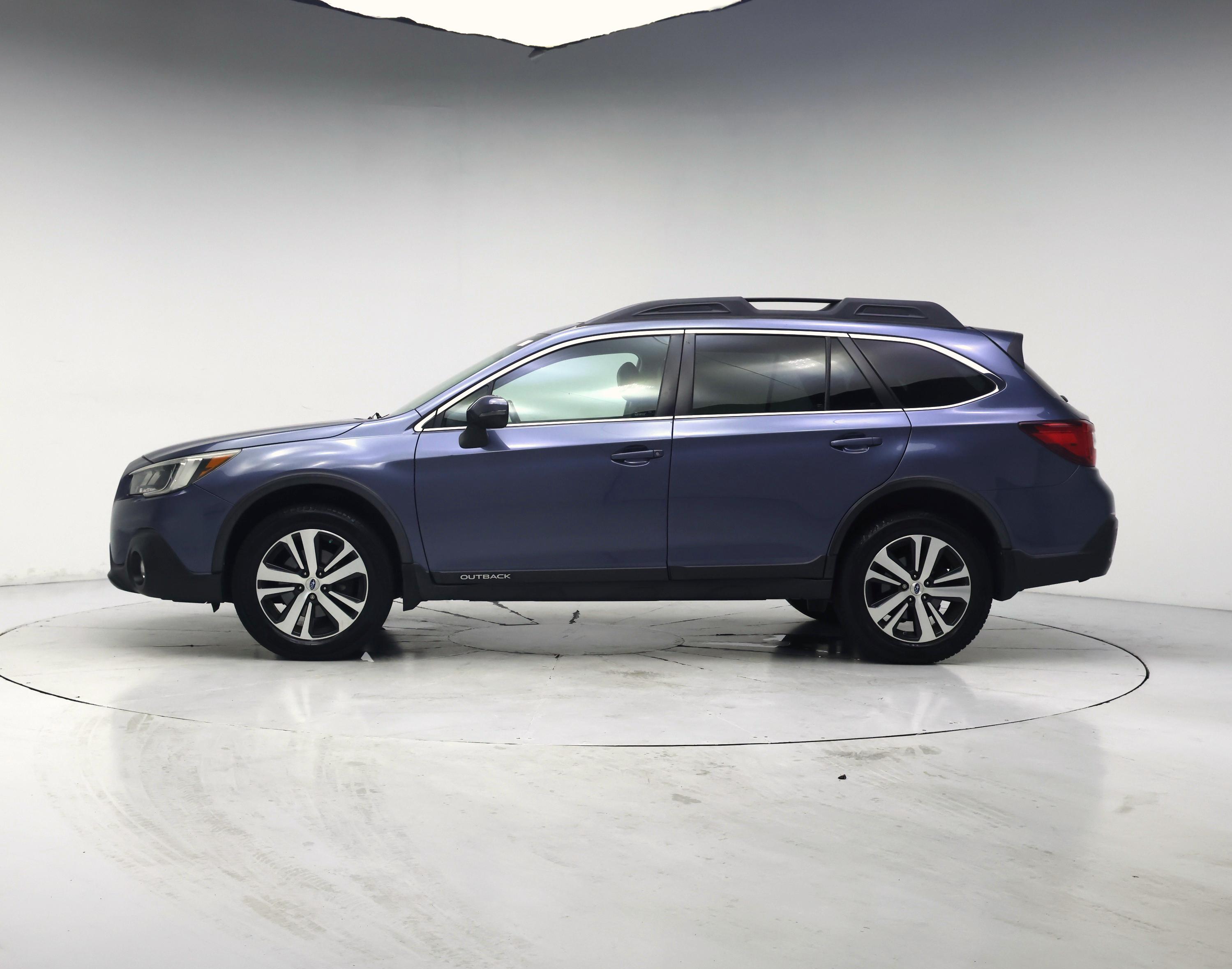 Thumbnail: 2018 Subaru Outback - 3