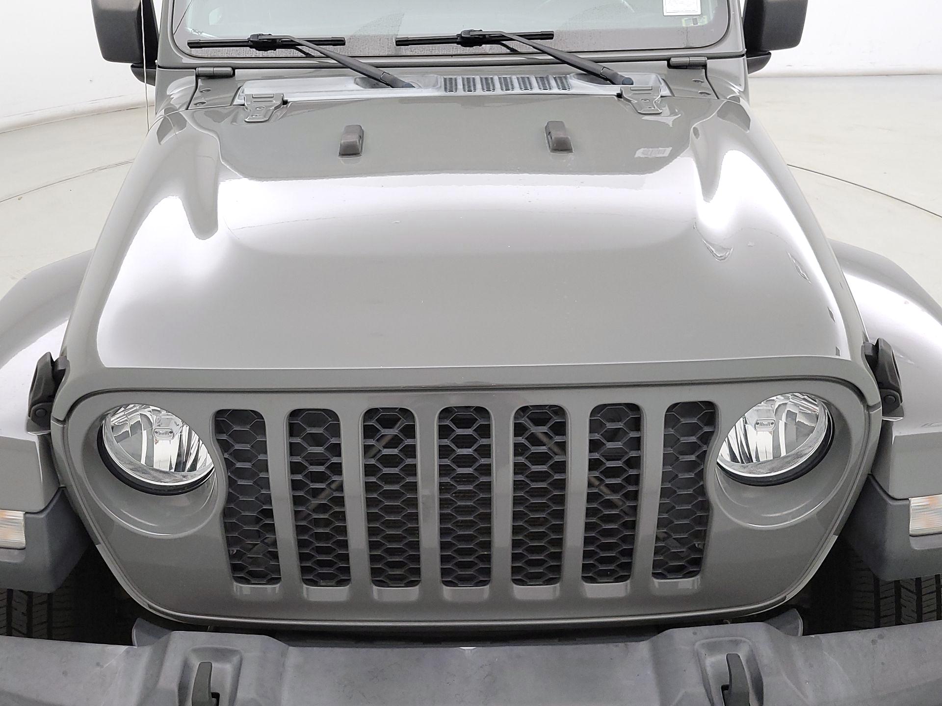 Thumbnail: 2020 Jeep Gladiator - 2