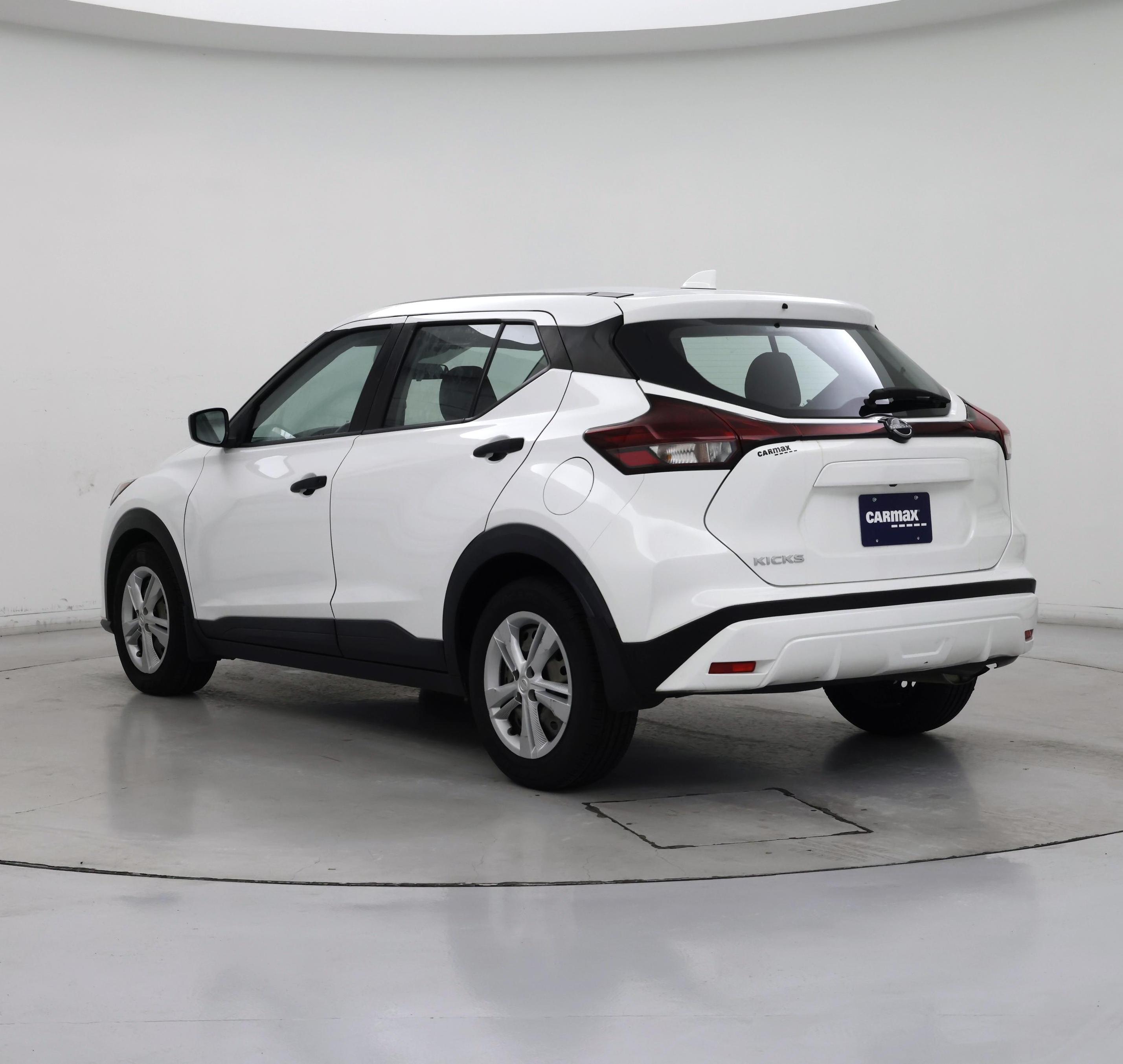 Thumbnail: 2022 Nissan Kicks - 2