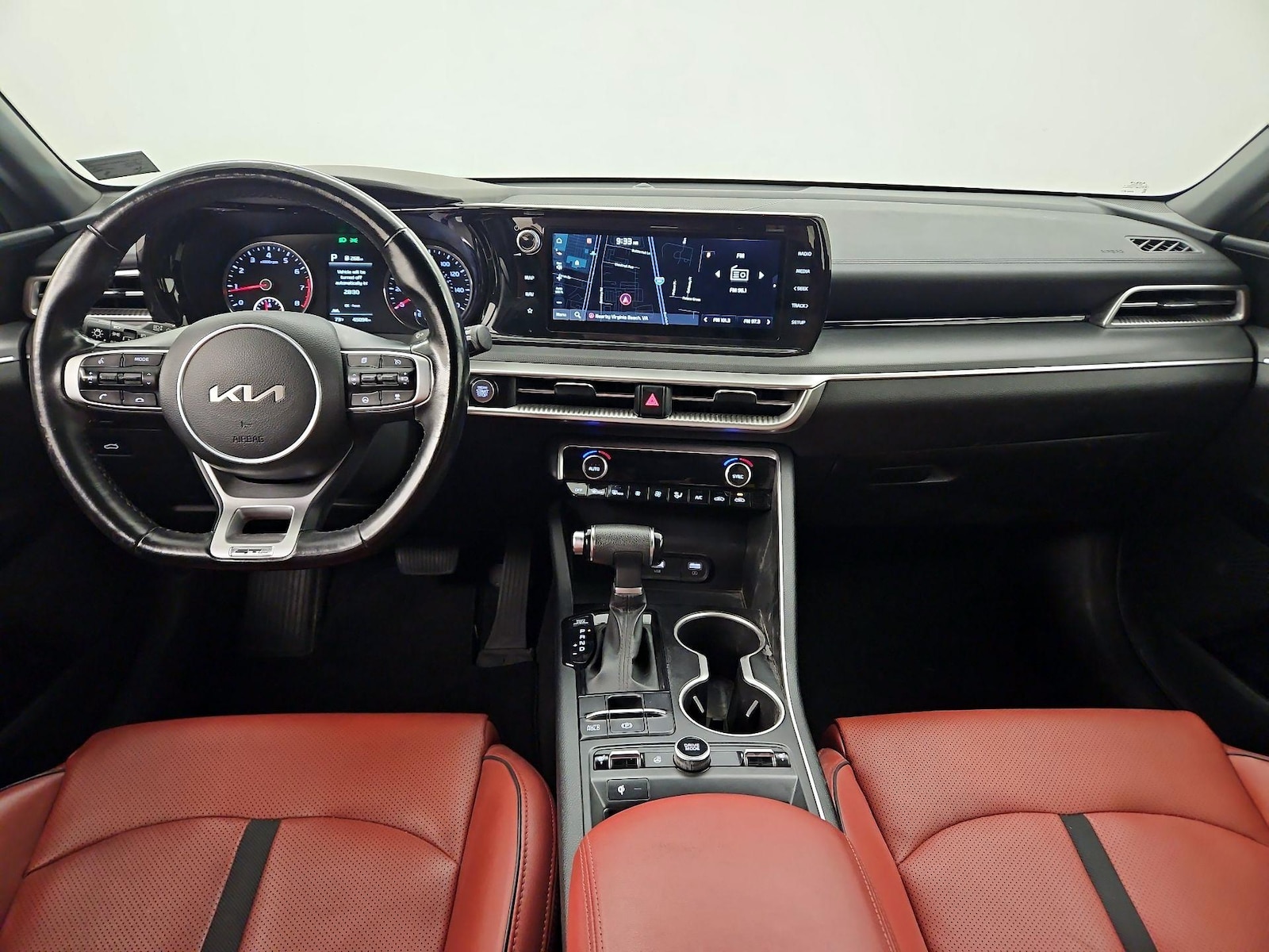 2024 Kia K5 GT-Line - Photo 10