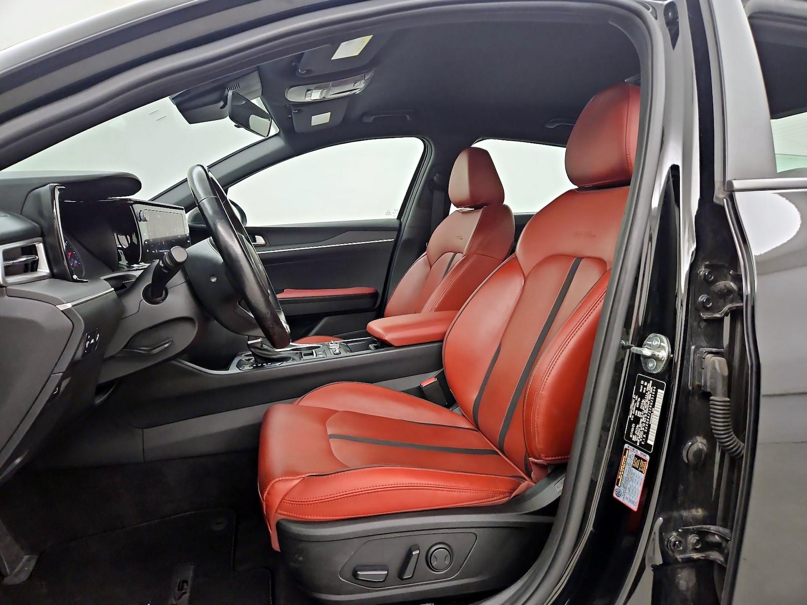 2024 Kia K5 GT-Line - Photo 12
