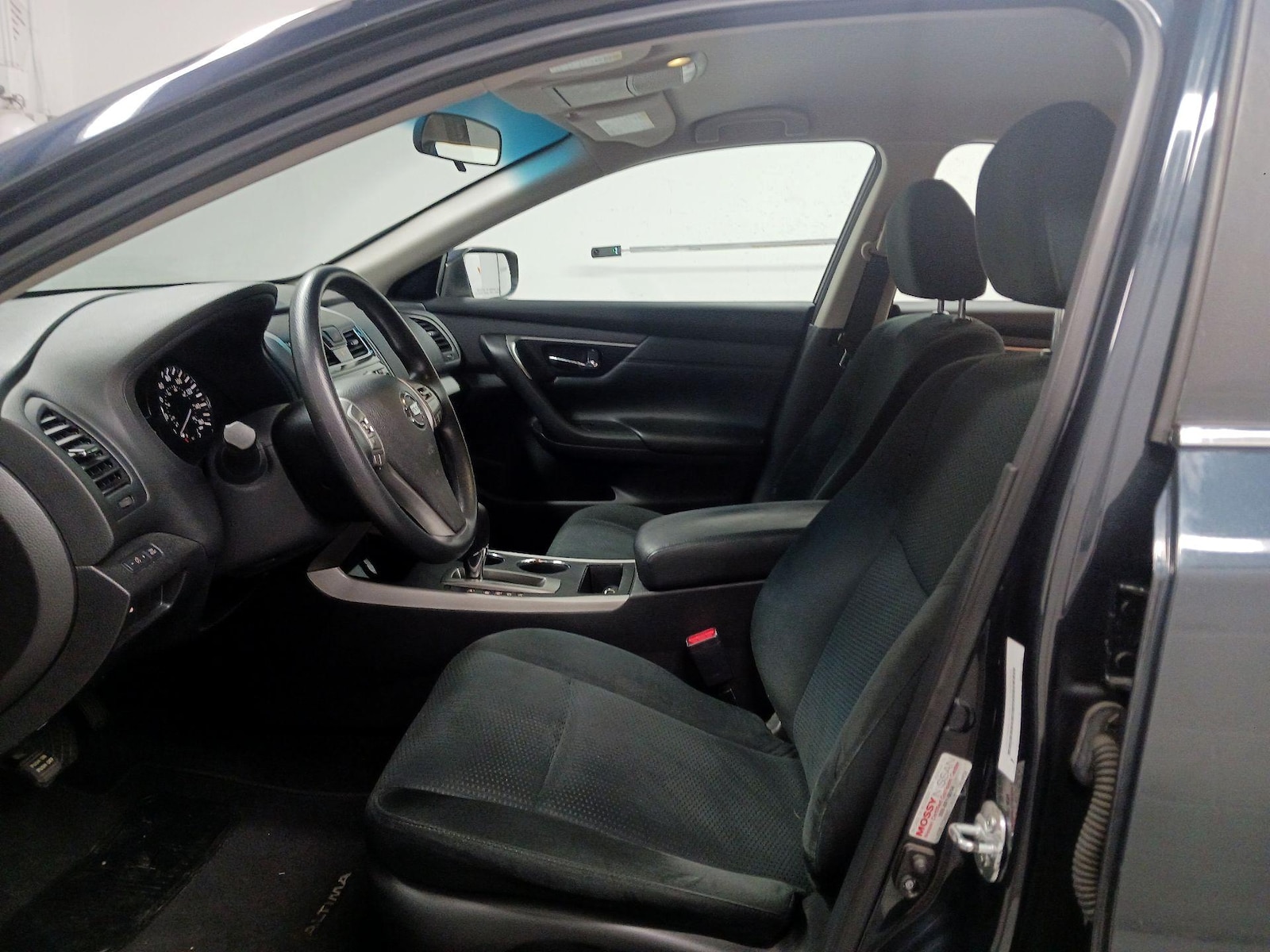 Power Seat(s) & Side Airbags