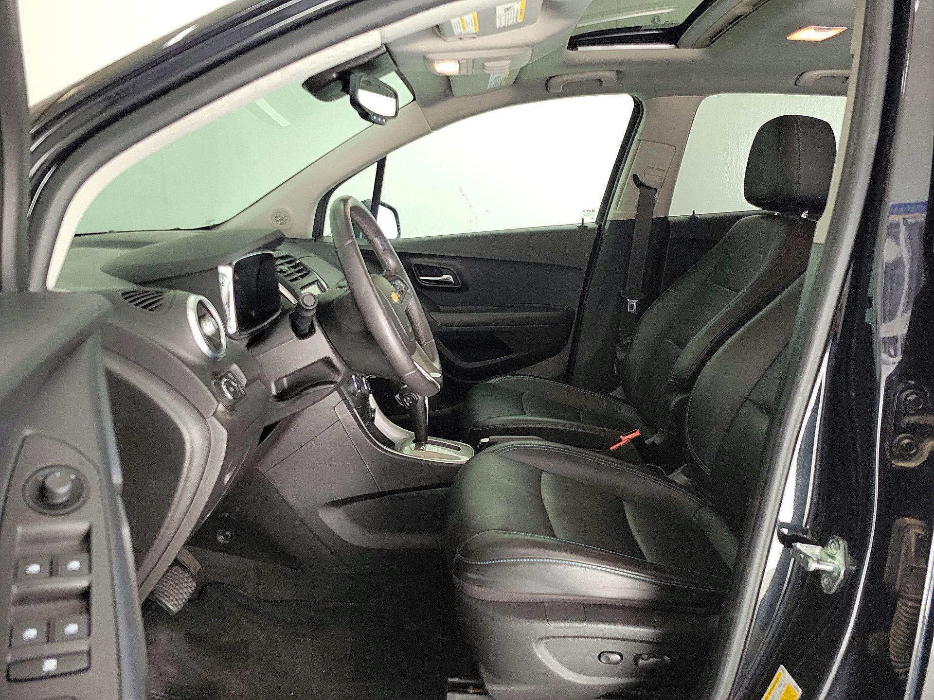 Thumbnail: 2015 Chevrolet Trax - 11