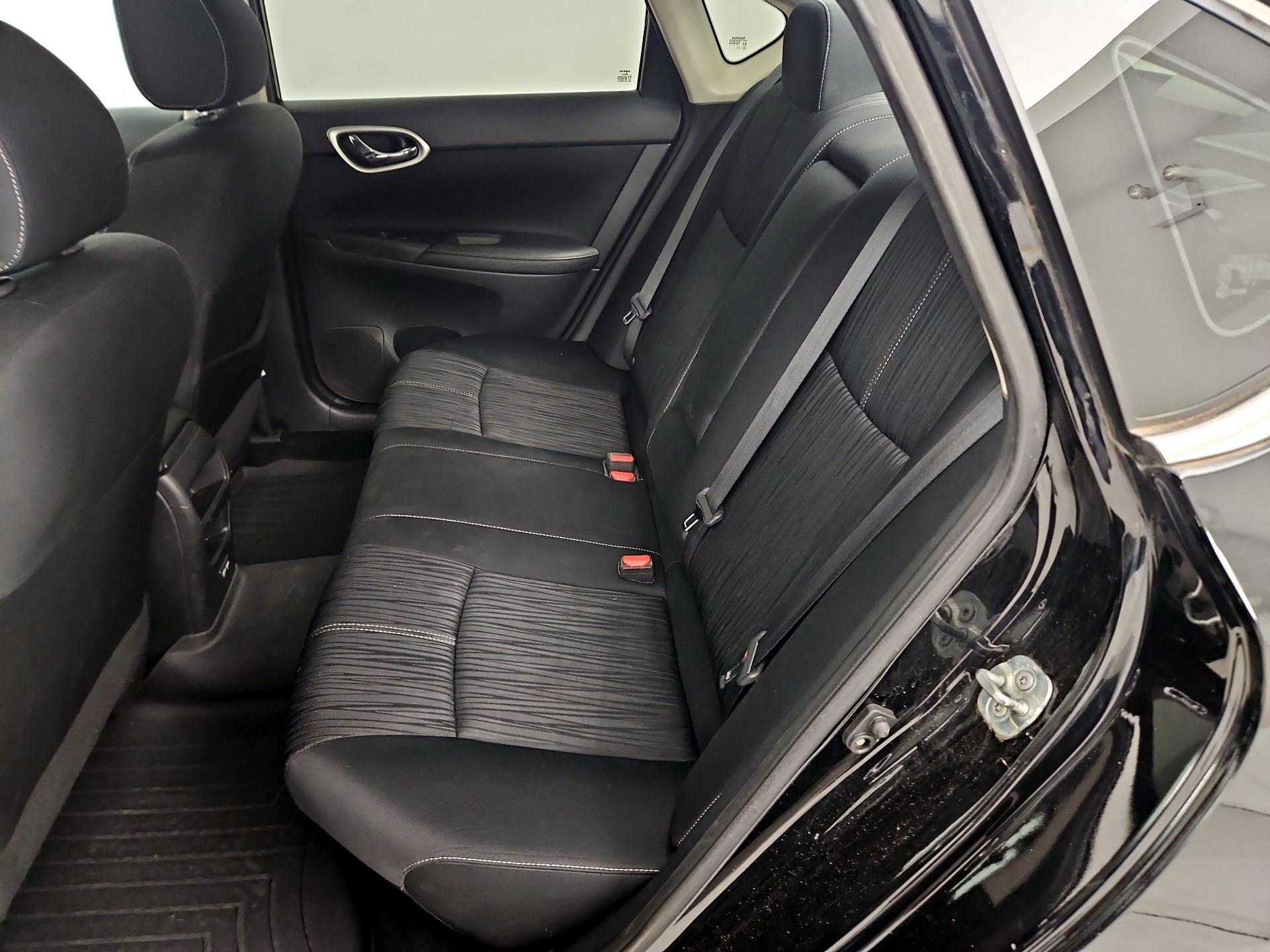 Thumbnail: 2018 Nissan Sentra - 19