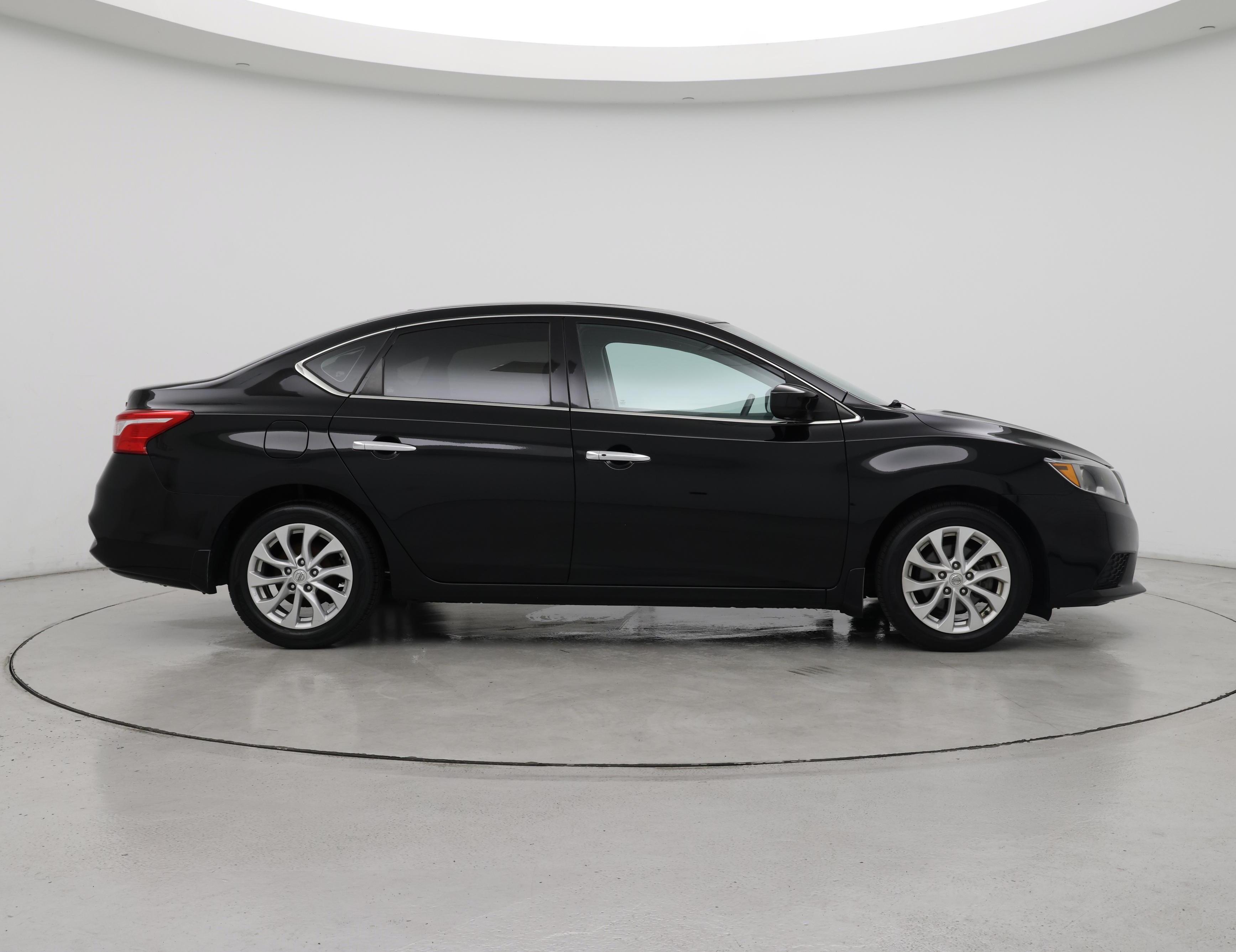 Thumbnail: 2018 Nissan Sentra - 7