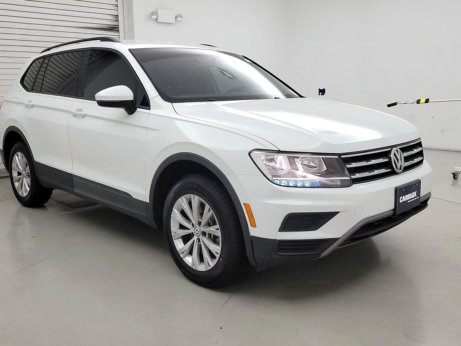 Thumbnail: 2018 Volkswagen Tiguan - 1