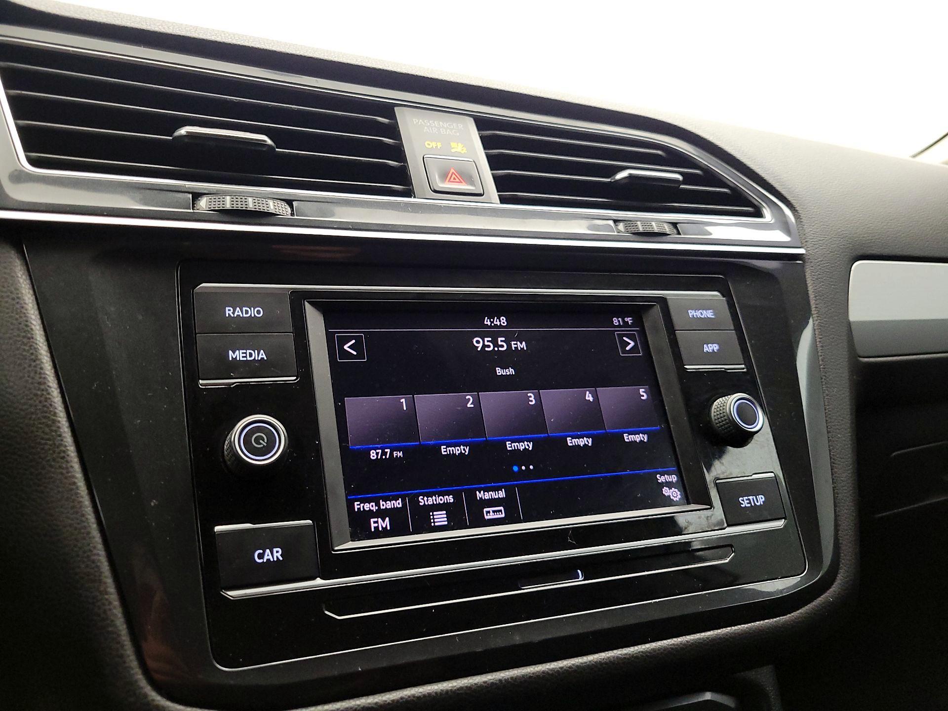 Thumbnail: 2018 Volkswagen Tiguan - 13