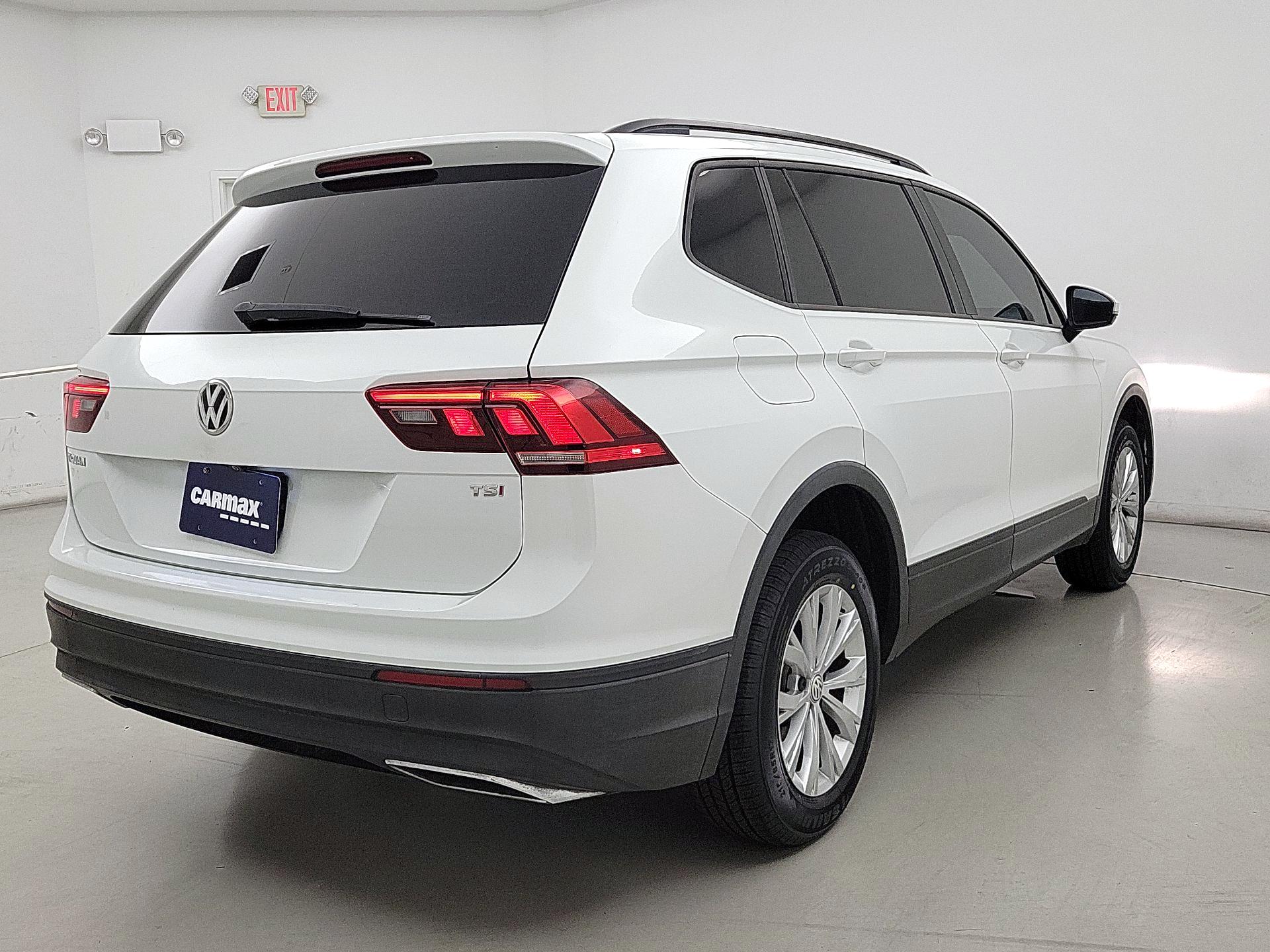 Thumbnail: 2018 Volkswagen Tiguan - 5