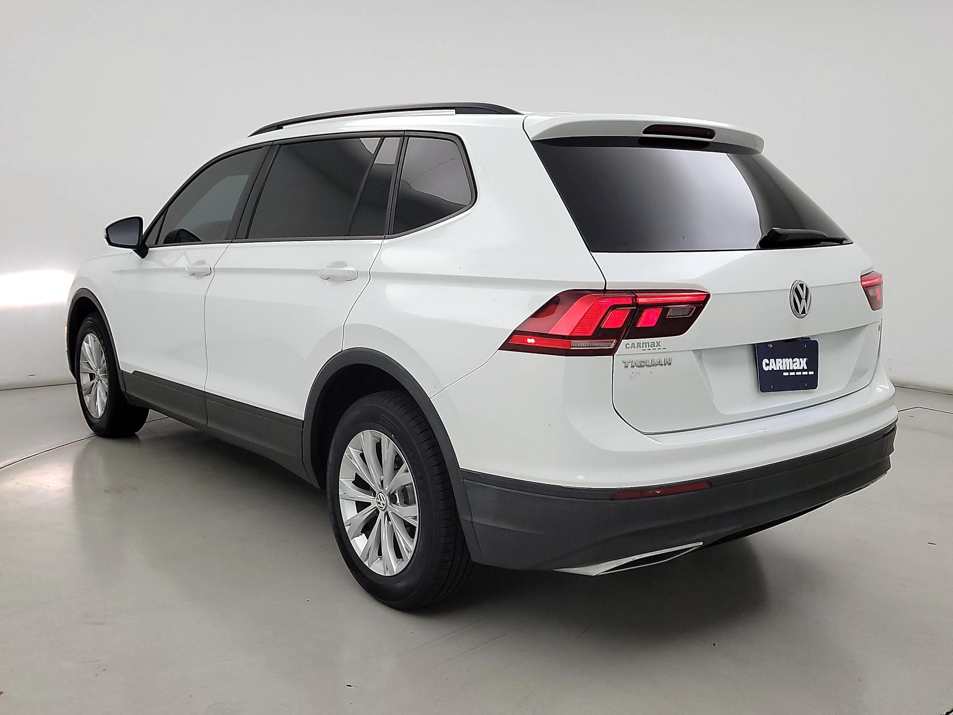 Thumbnail: 2018 Volkswagen Tiguan - 7