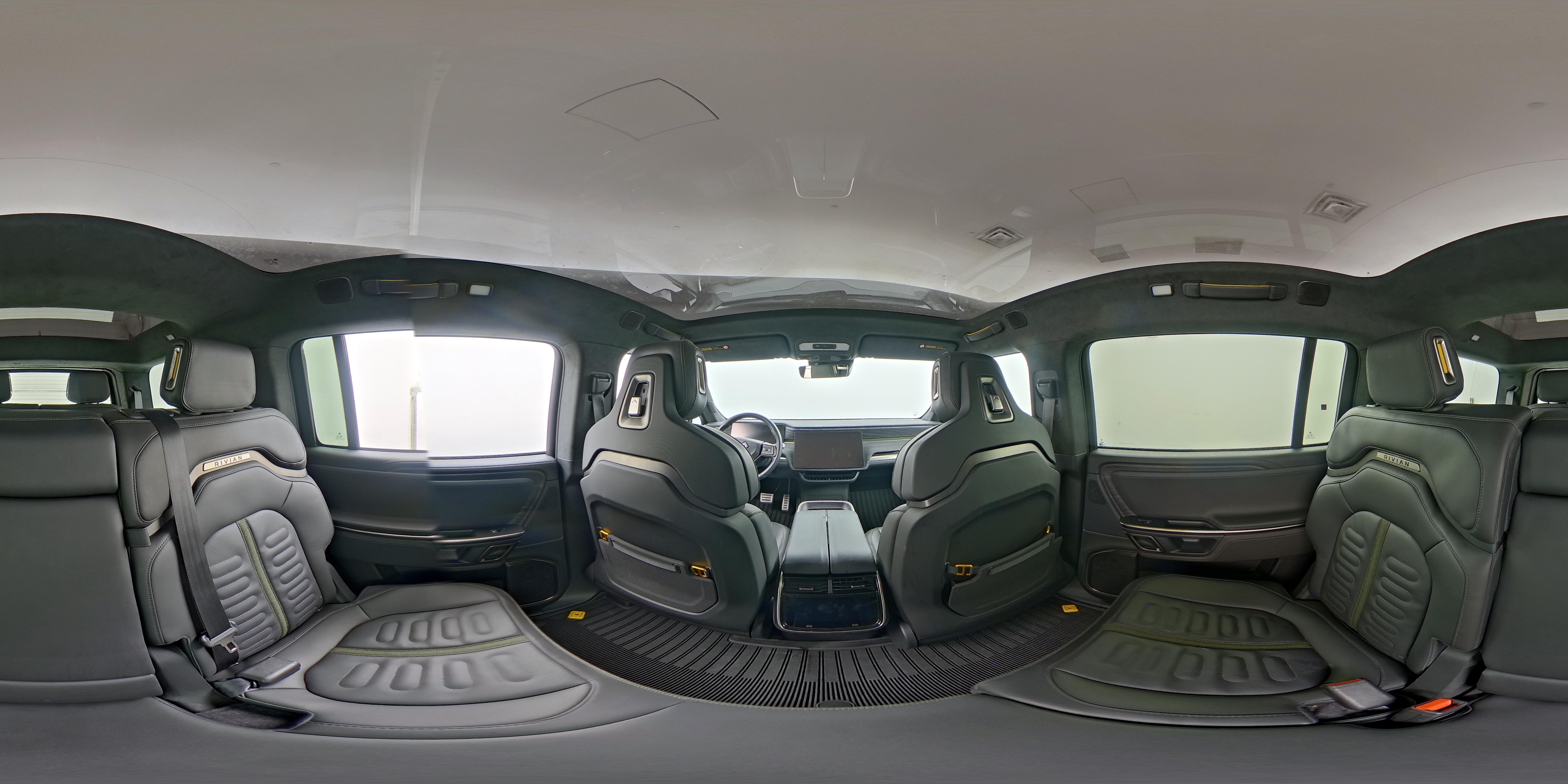 2023 Rivian R1S Adventure - Photo 27